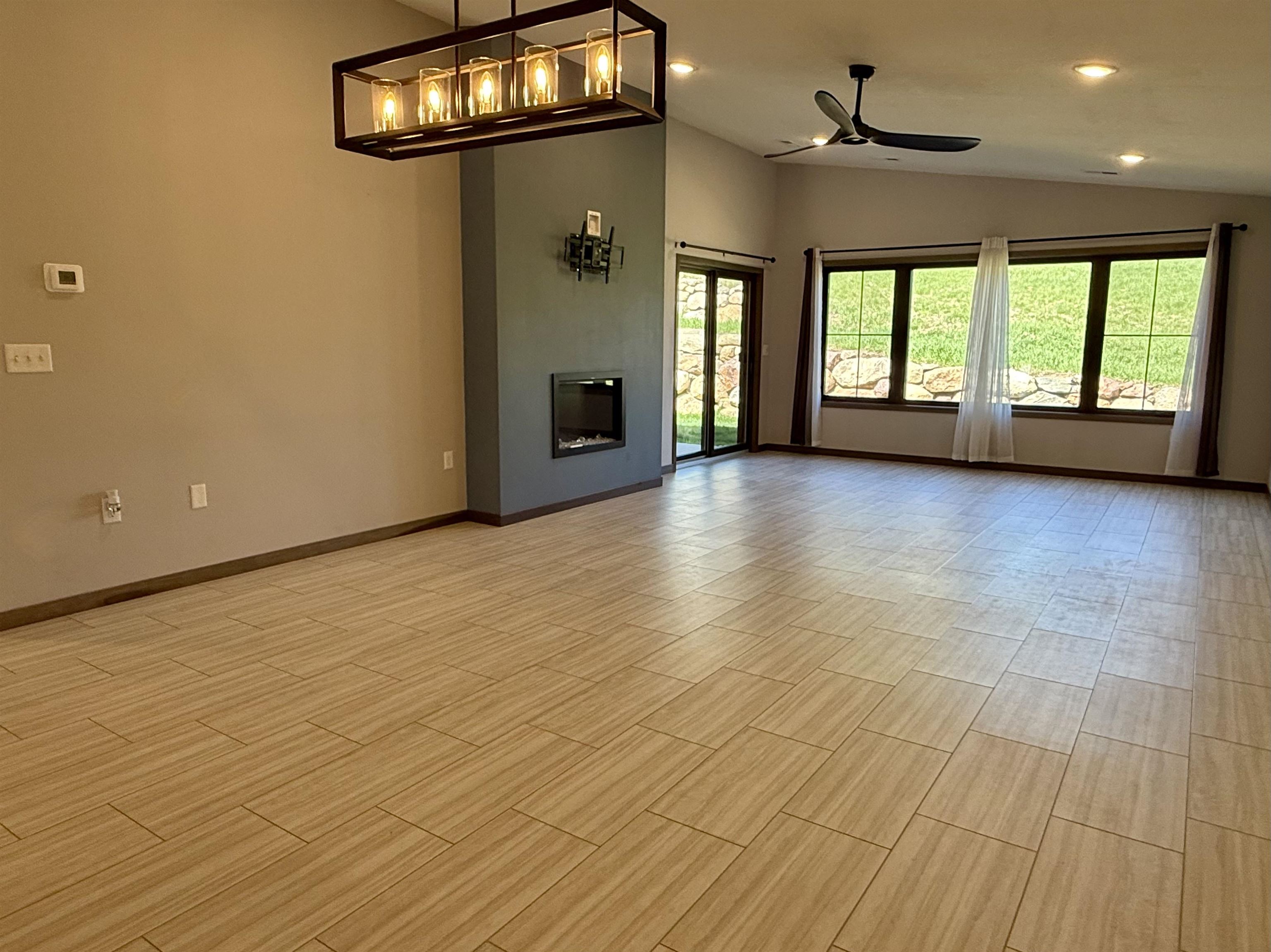 MLS #250523