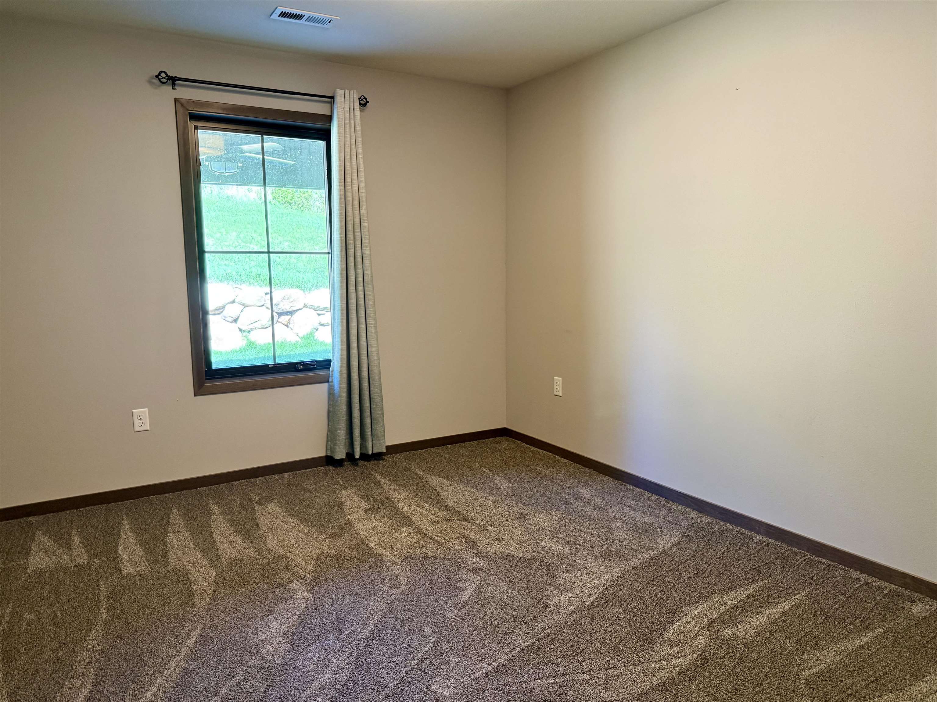 MLS #250523