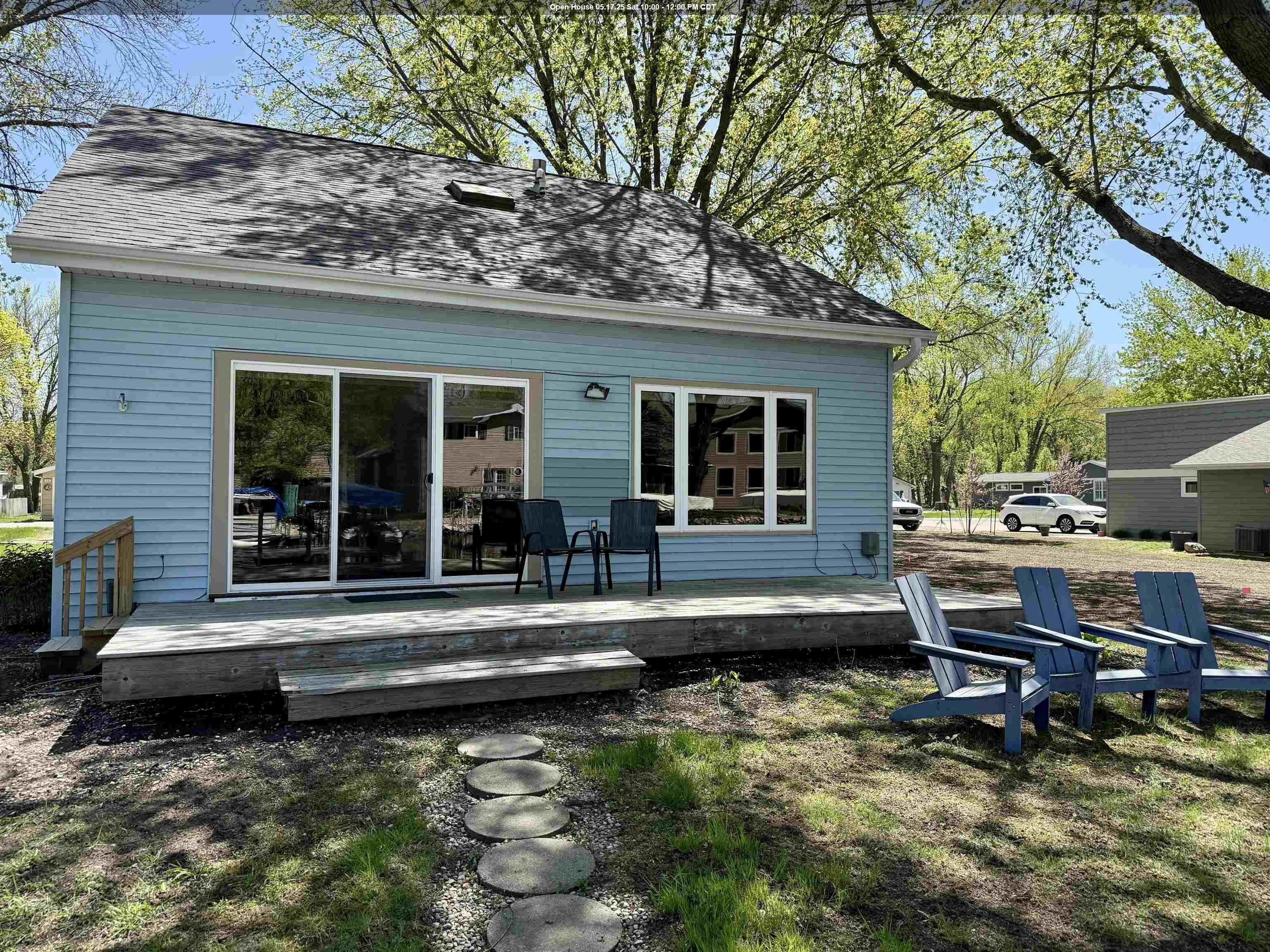 1504 Joy Loy Lane, Wahpeton, IA 51351 