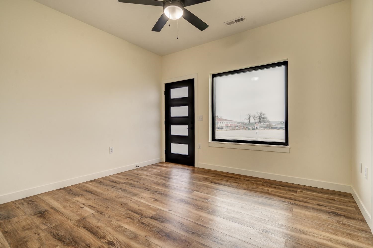 MLS #250536