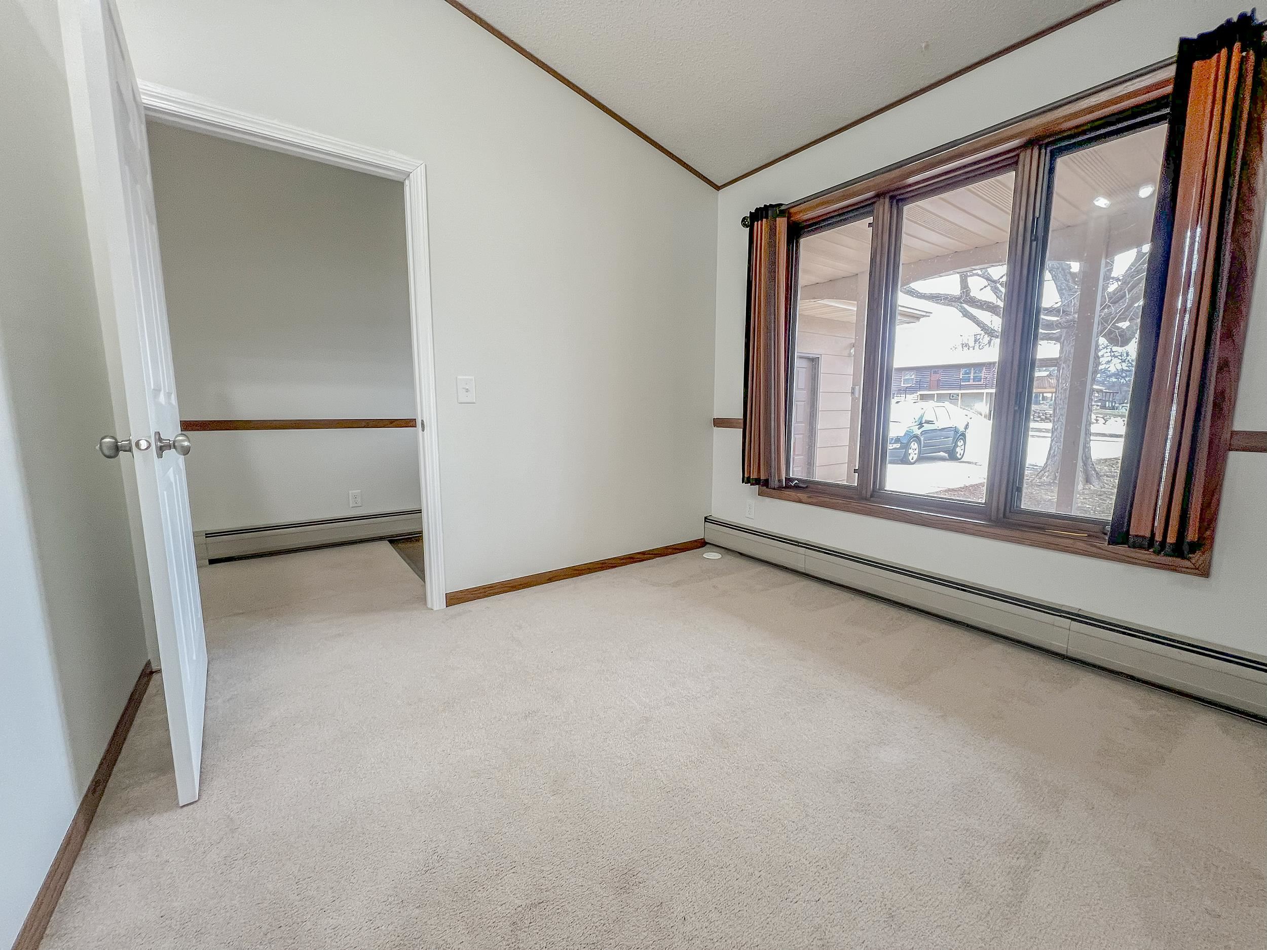 MLS #250541