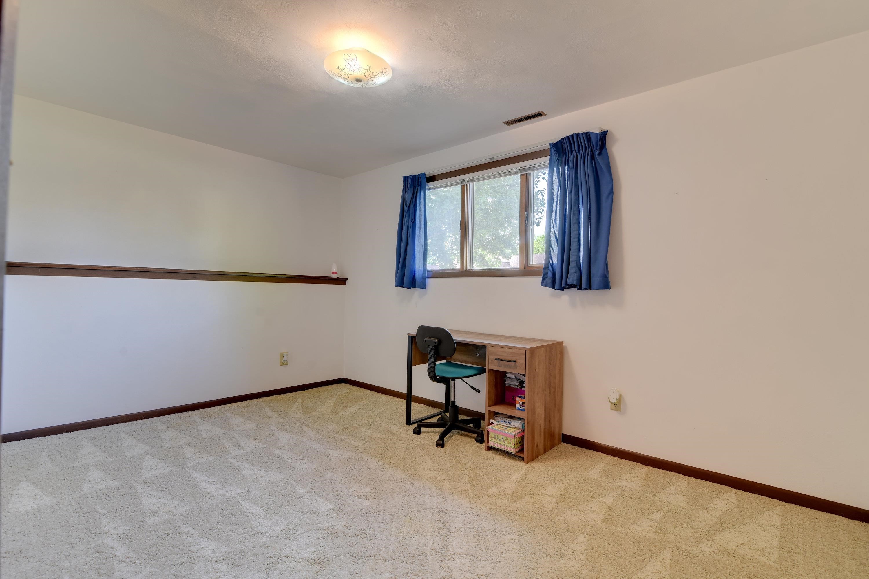 MLS #250560