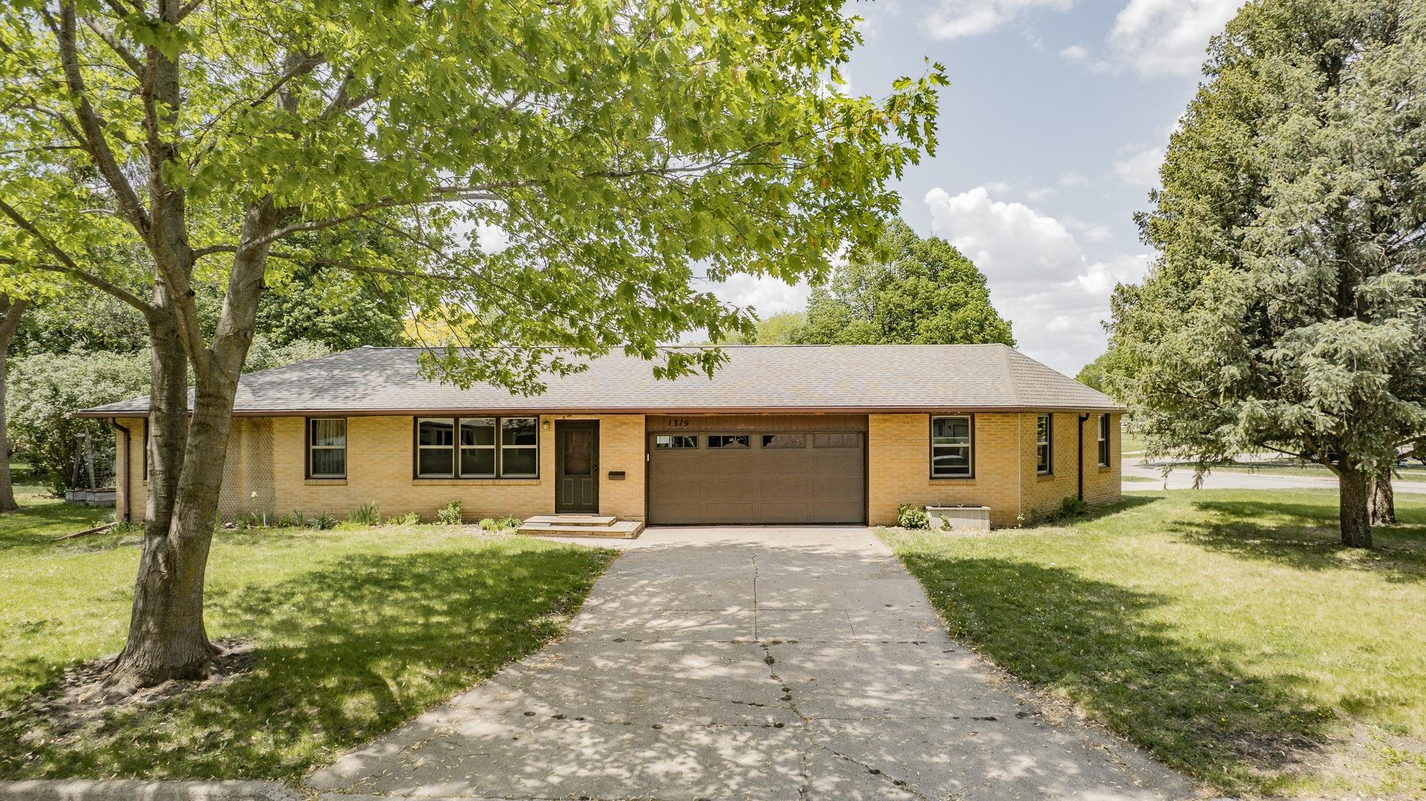 1319 Fairview Avenue, Spencer, IA 51301 