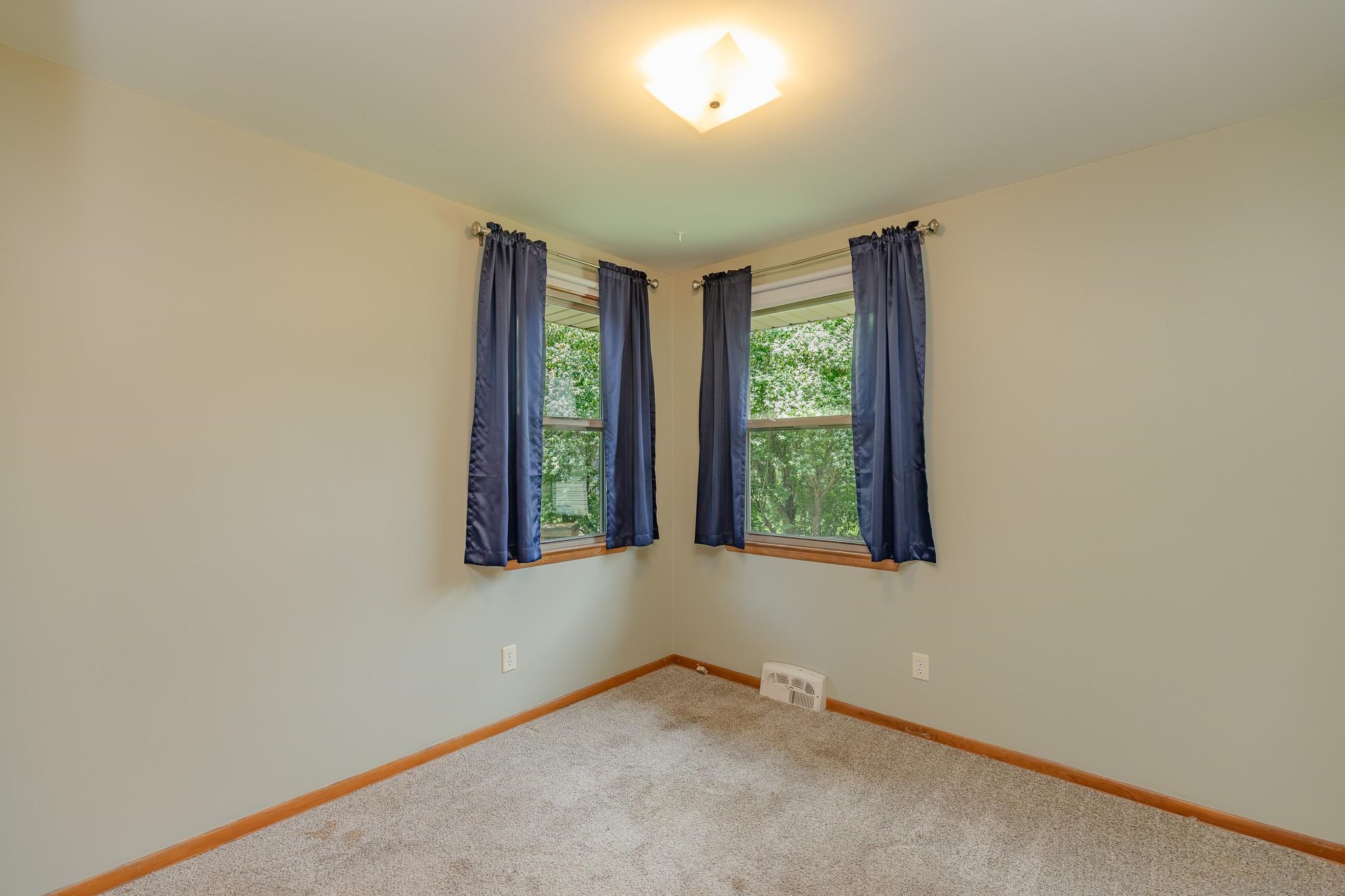 MLS #250573