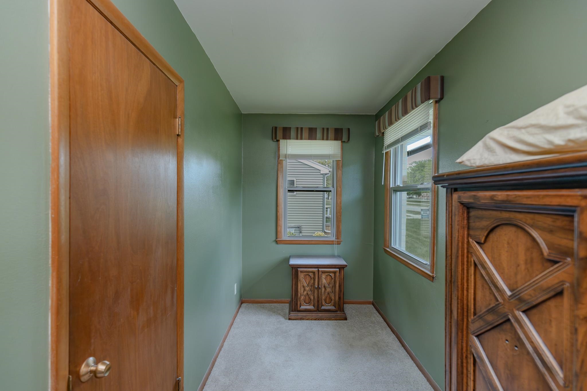 MLS #250573