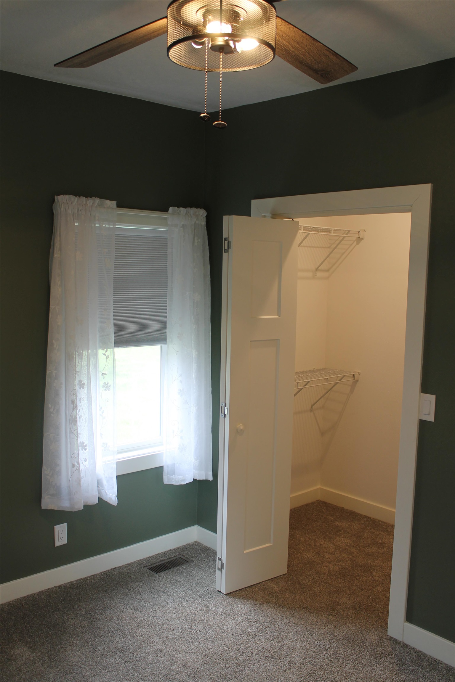 MLS #250576
