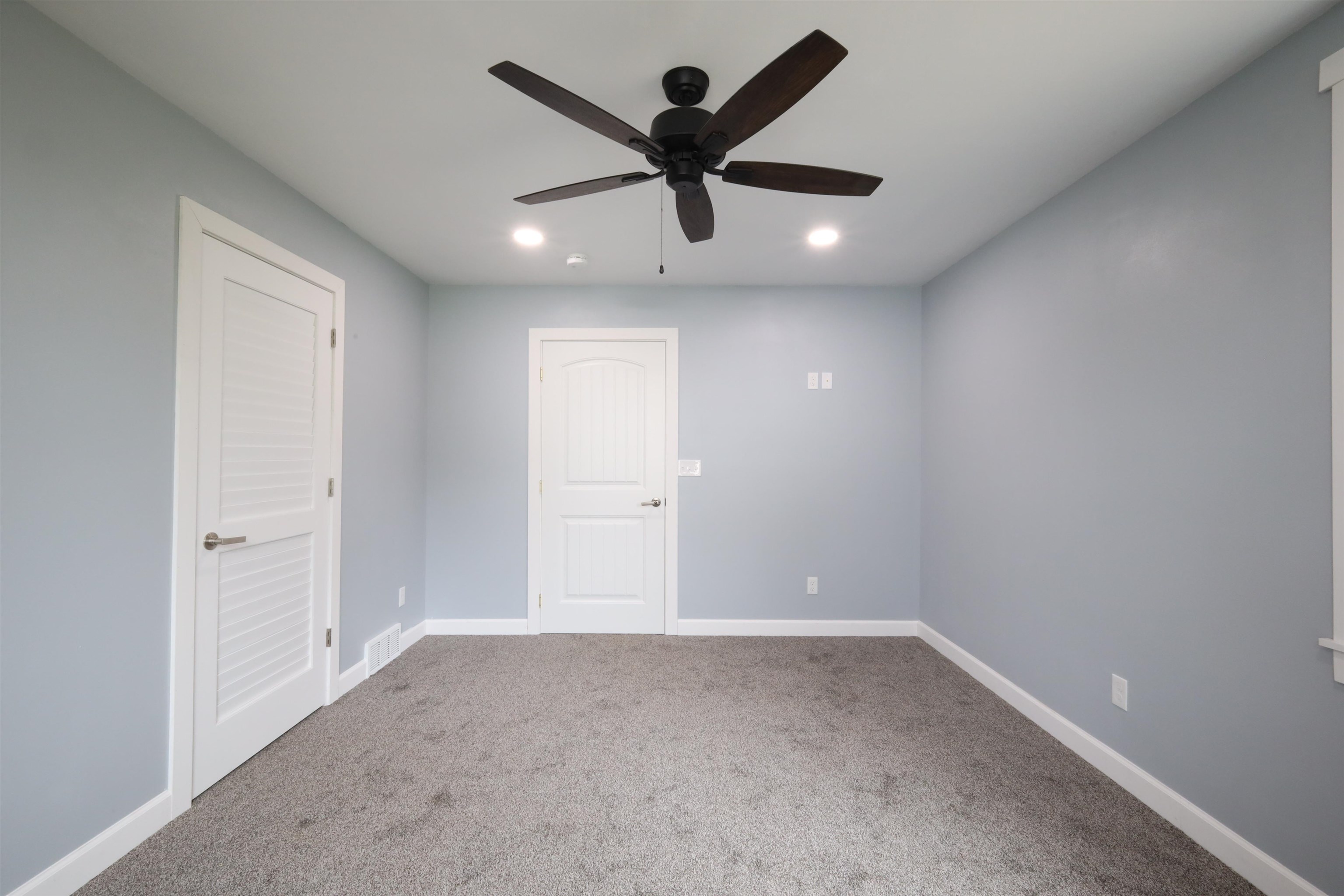 MLS #250577