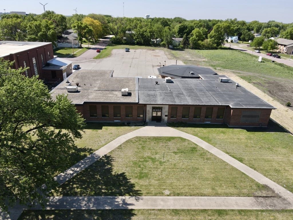 905 20th Street, Spirit Lake, IA 51360 