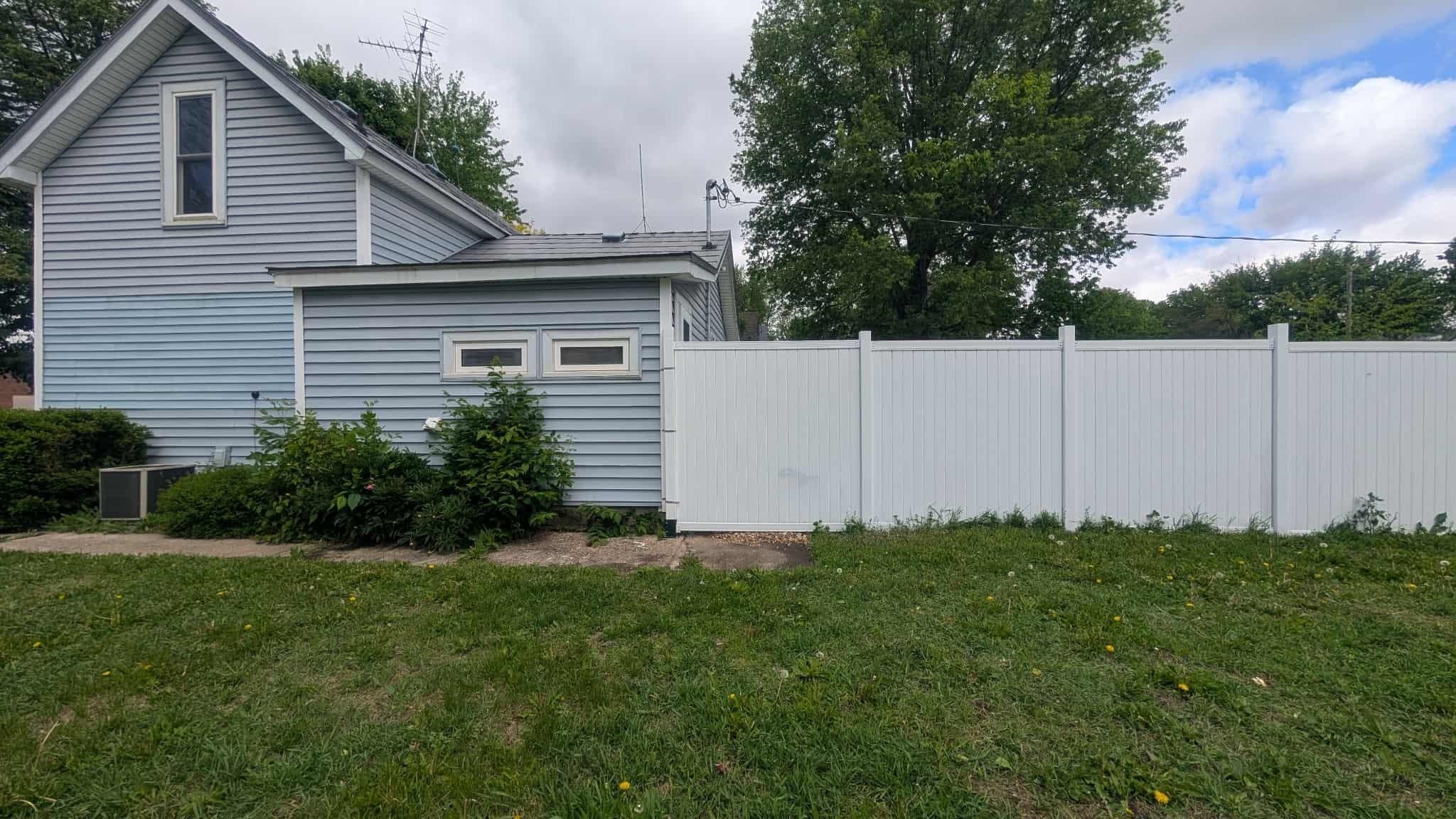 MLS #250609