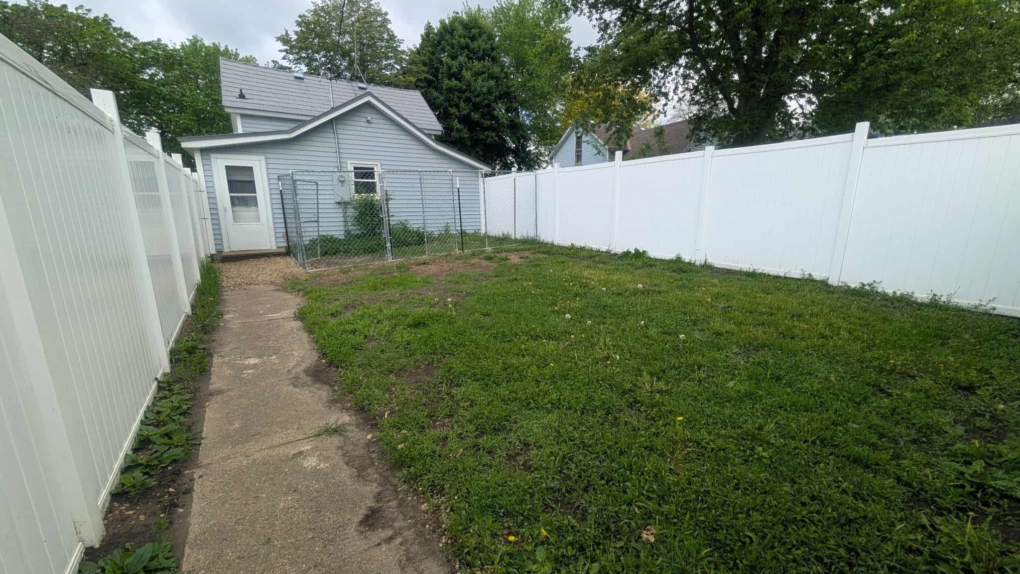 MLS #250609