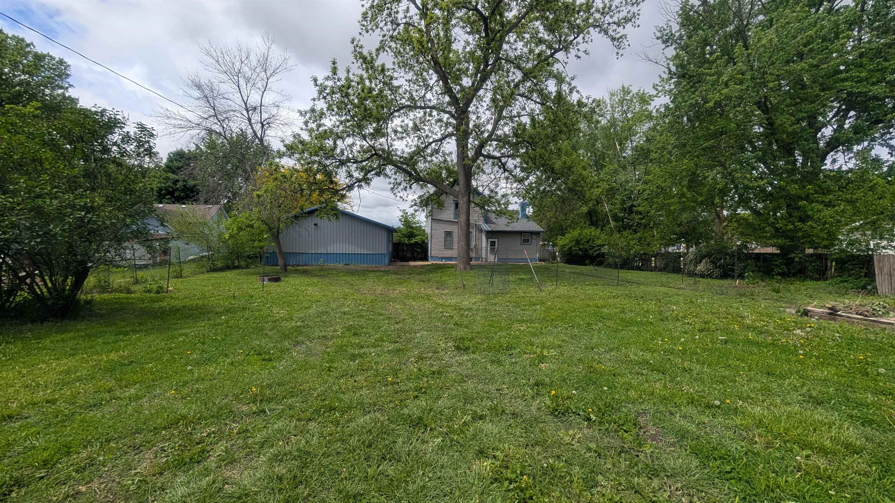 MLS #250610