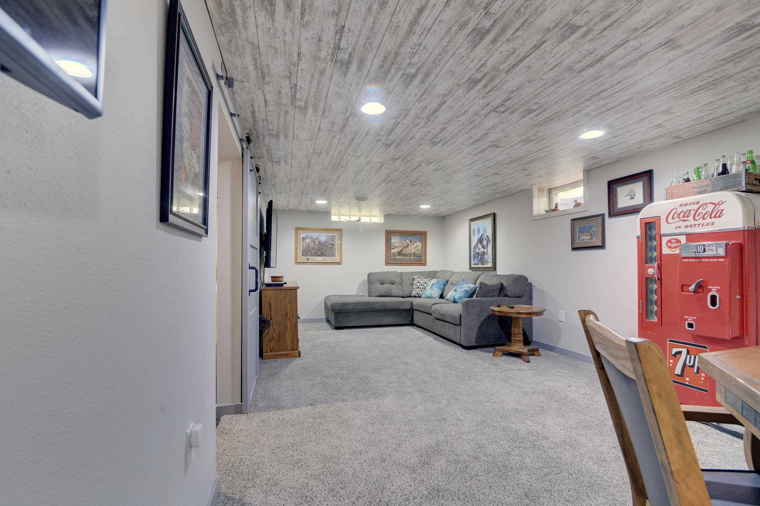 MLS #250611
