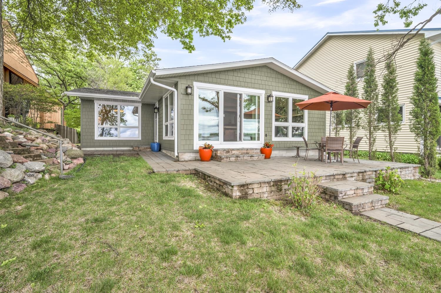 5203 Lakeshore Drive, Okoboji, IA 51355 