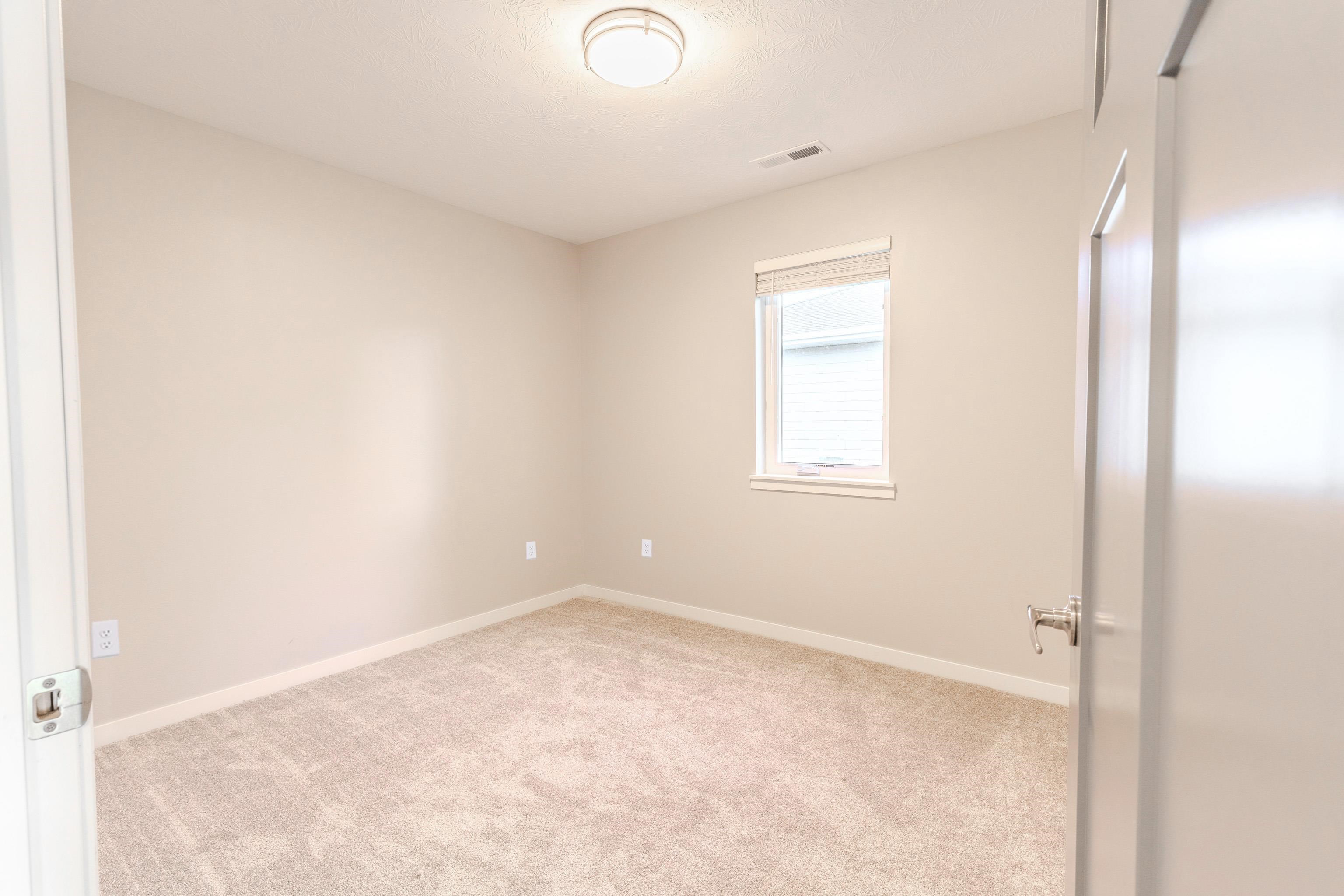 MLS #250619