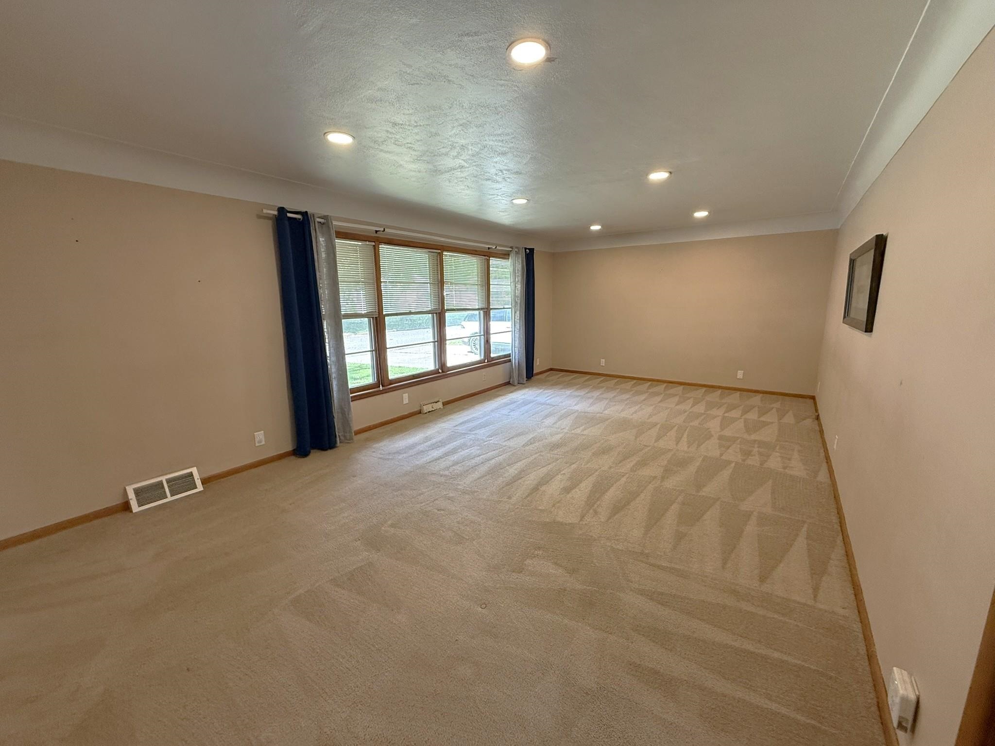 MLS #250622
