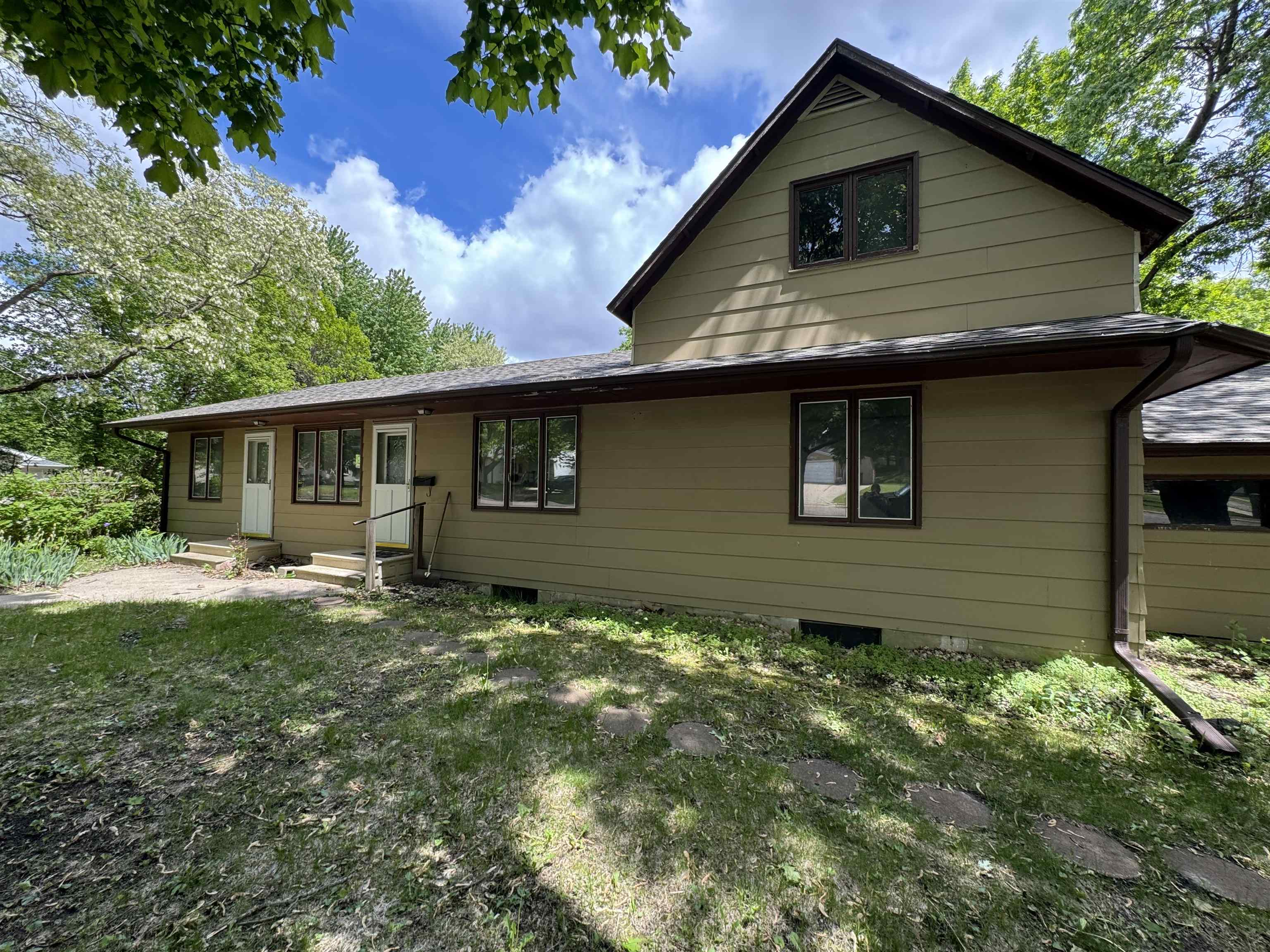 506 7th Street, Estherville, IA 51334 