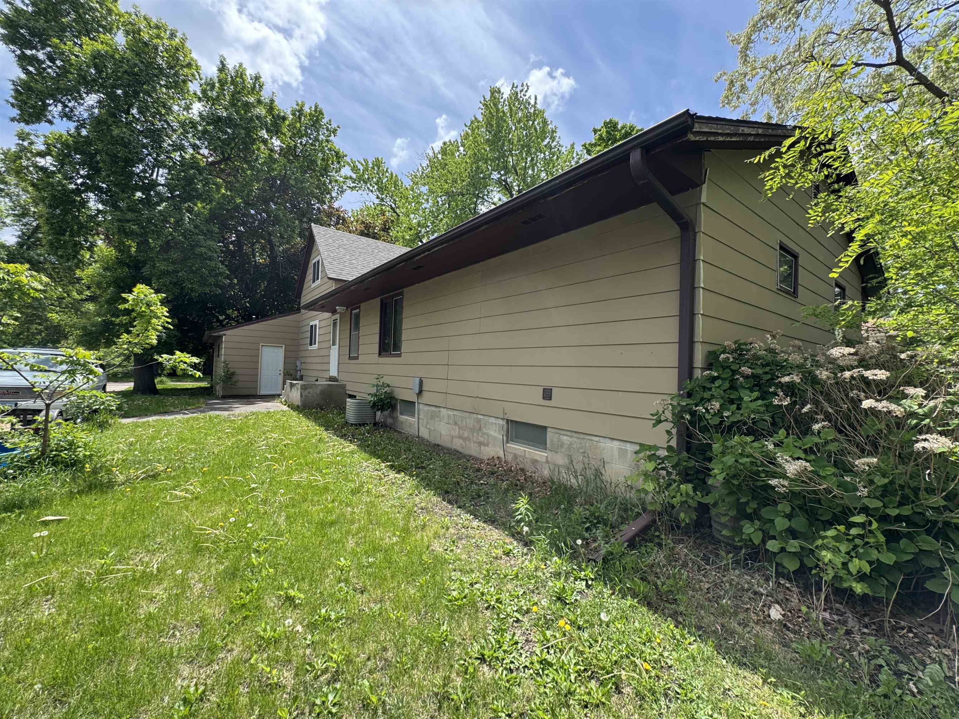 MLS #250628