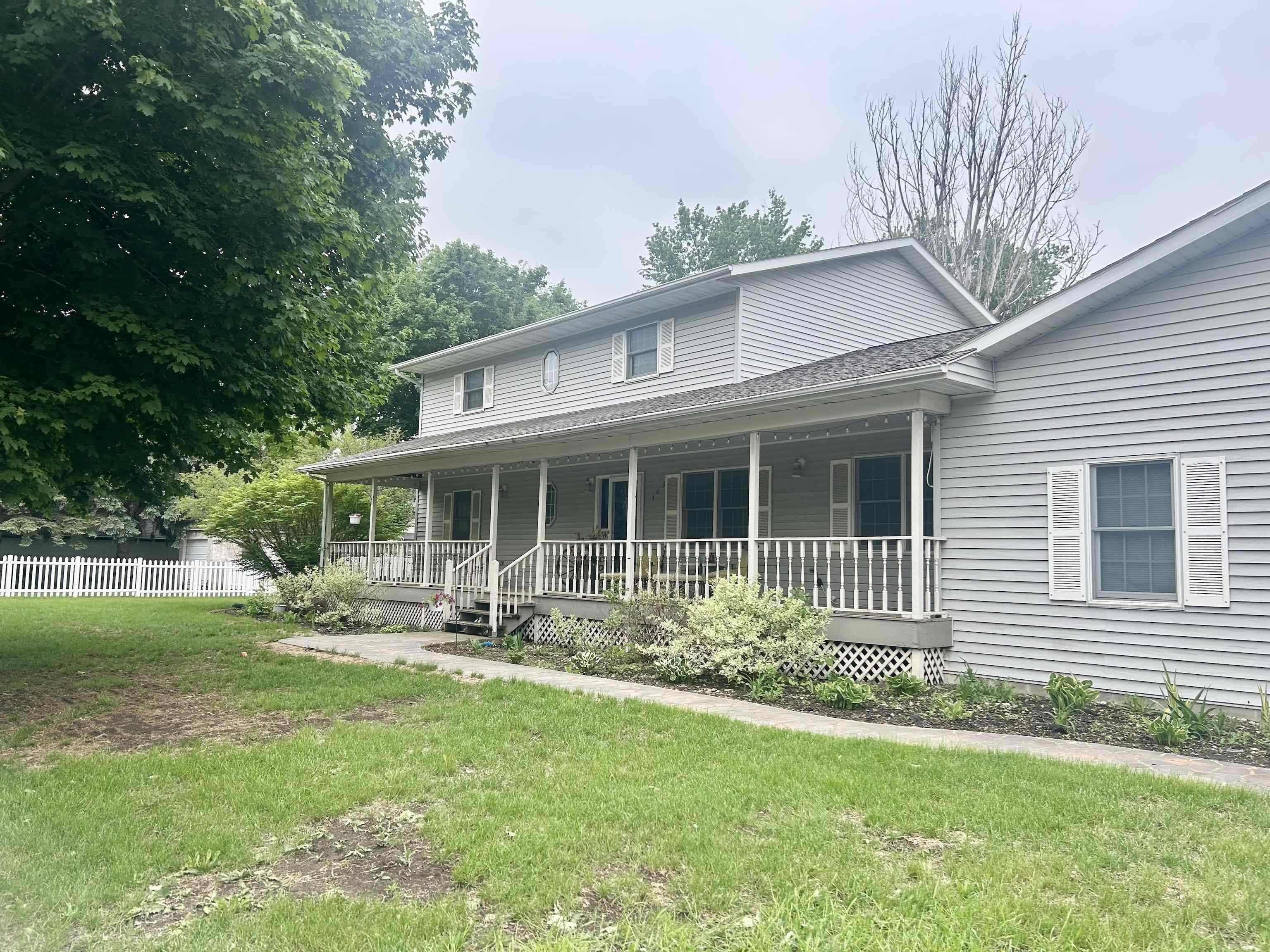 405 5th Street, Sibley, IA 51249 