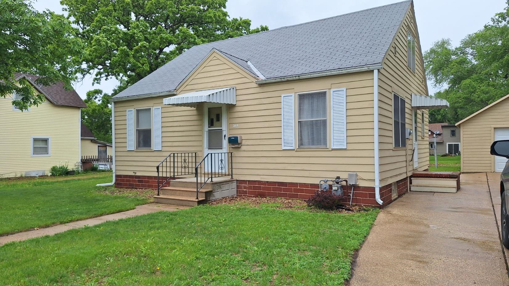 309 7th Avenue, Estherville, IA 51334 