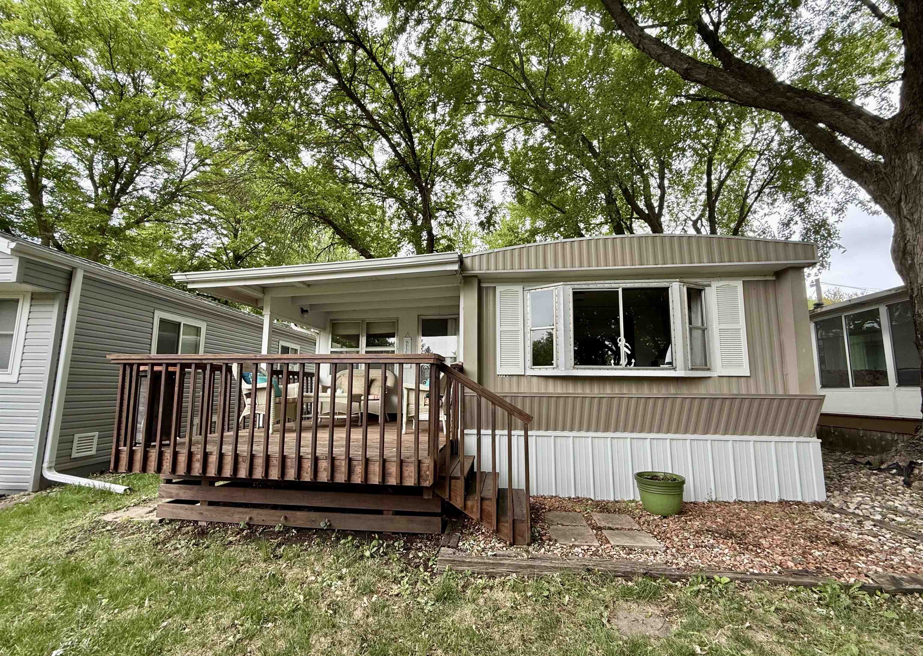 1703 Bow Street #27, Wahpeton, IA 51351 