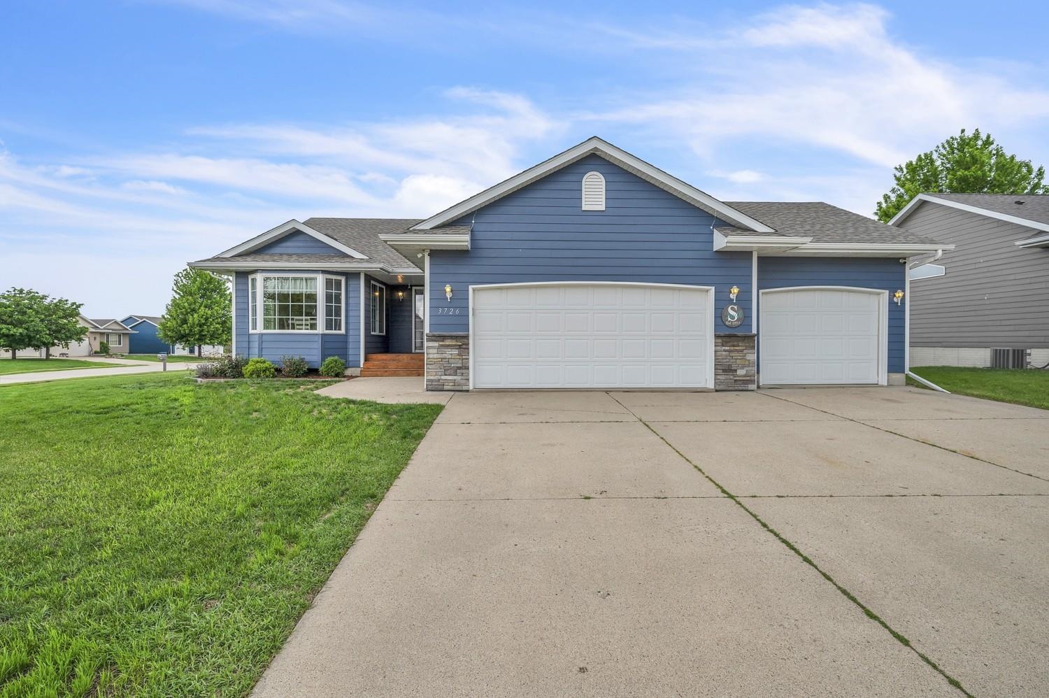 3726 Ithaca Avenue, Spirit Lake, IA 51360 
