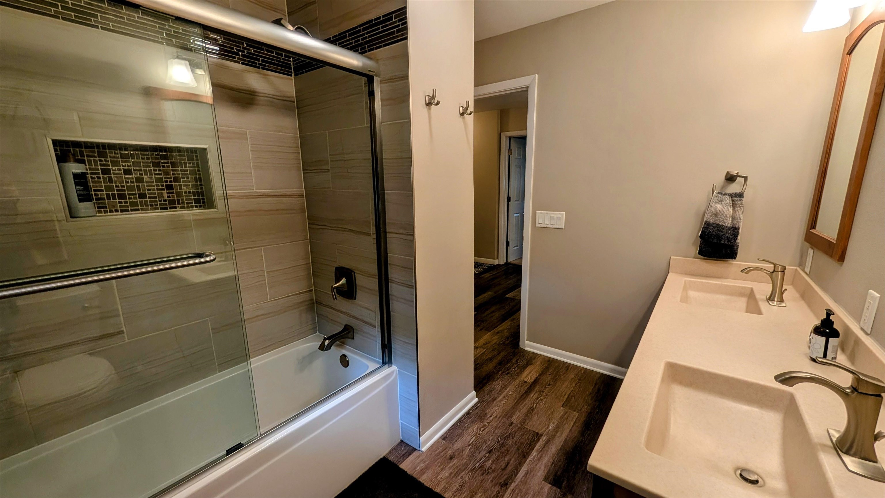MLS #250656