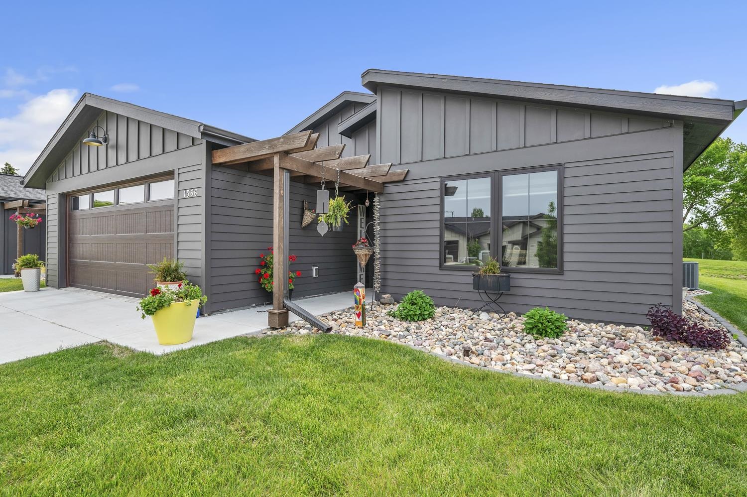 1566 Blaine's Way, Spirit Lake, IA 51360 