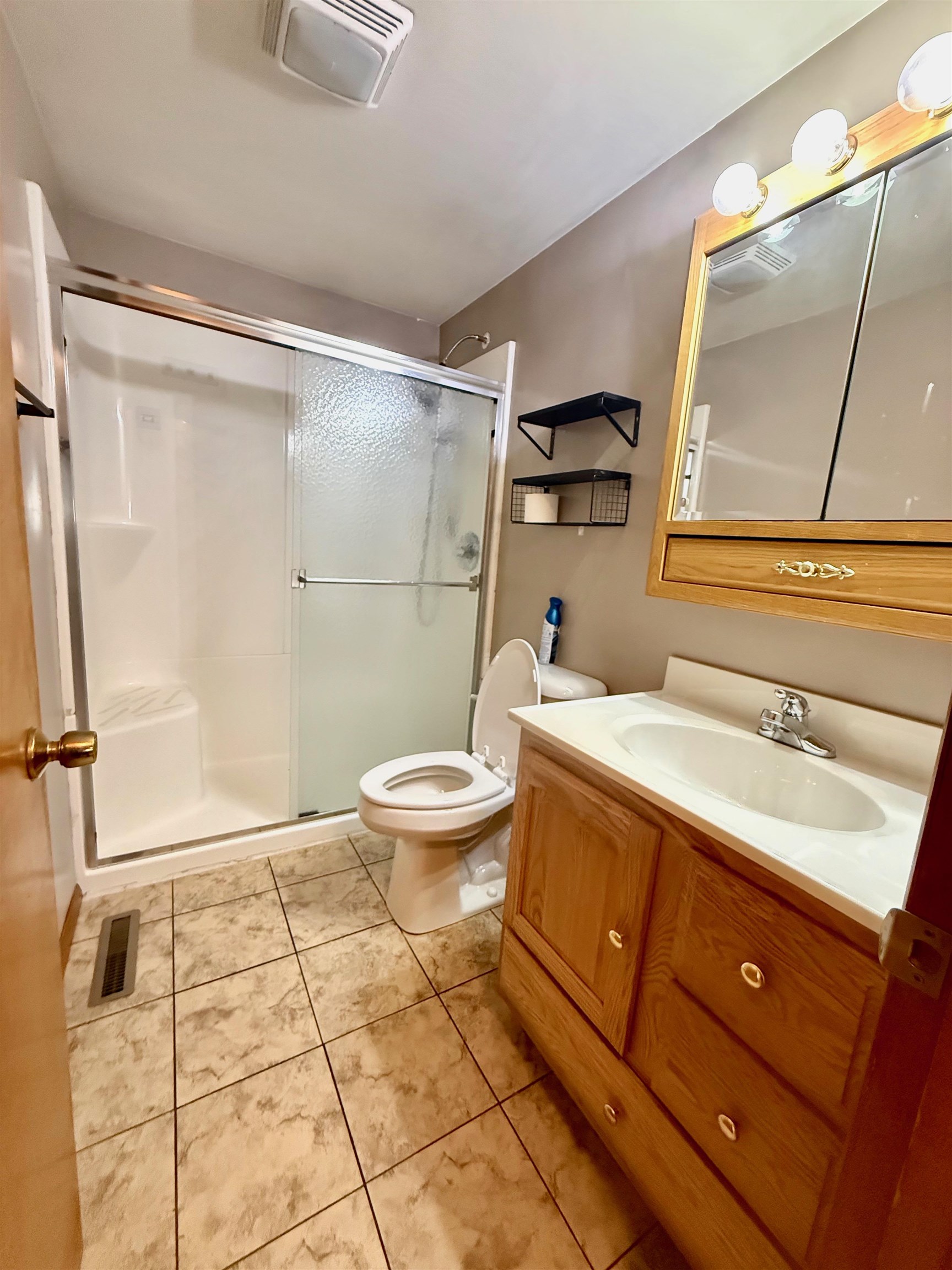 MLS #250676