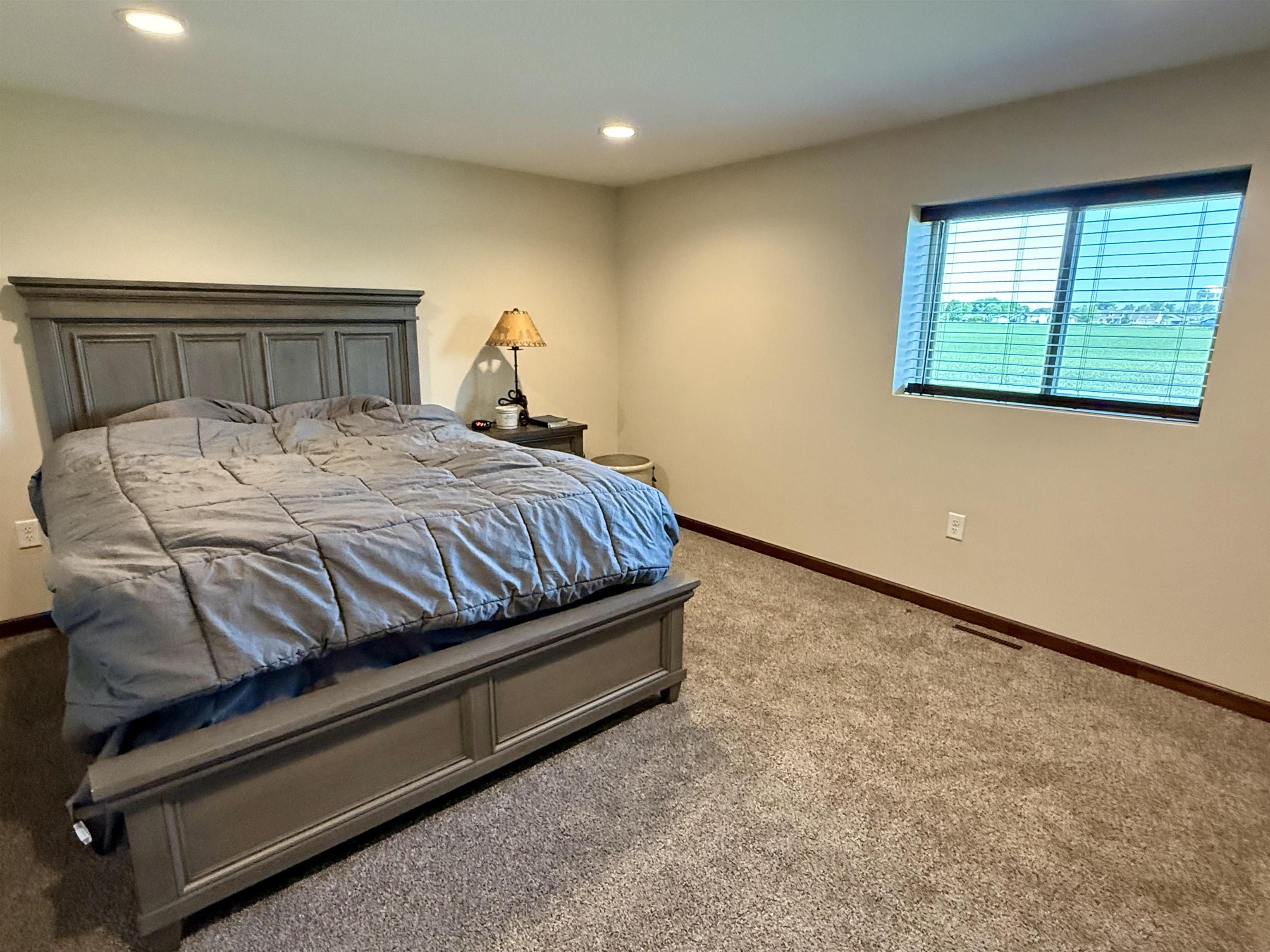 MLS #250680