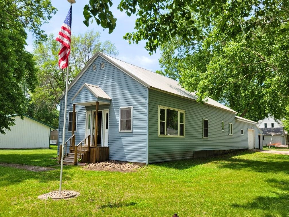 1707 Washington Street, Ruthven, IA 51358 