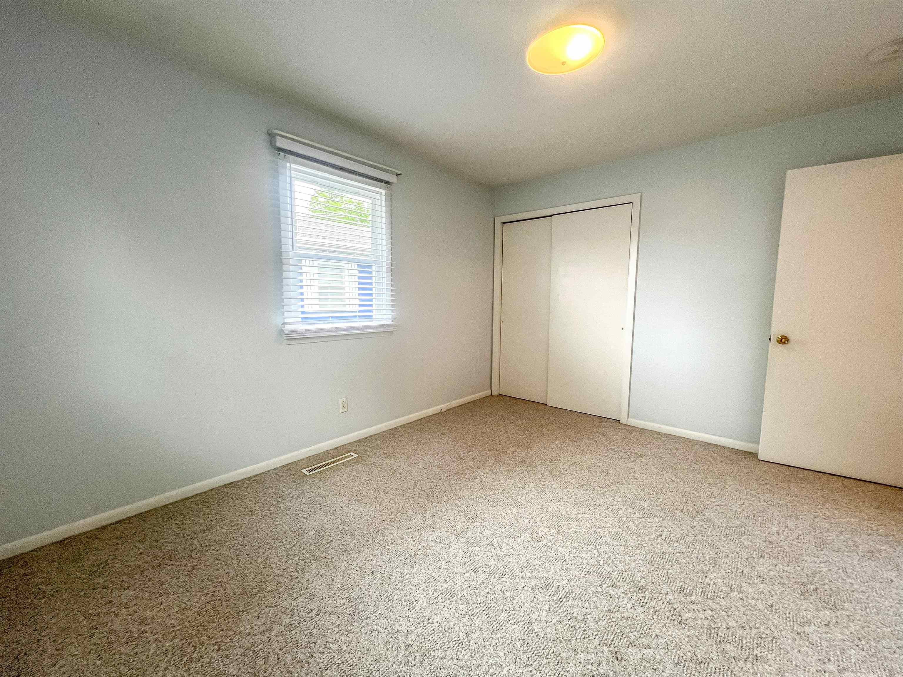 MLS #250684