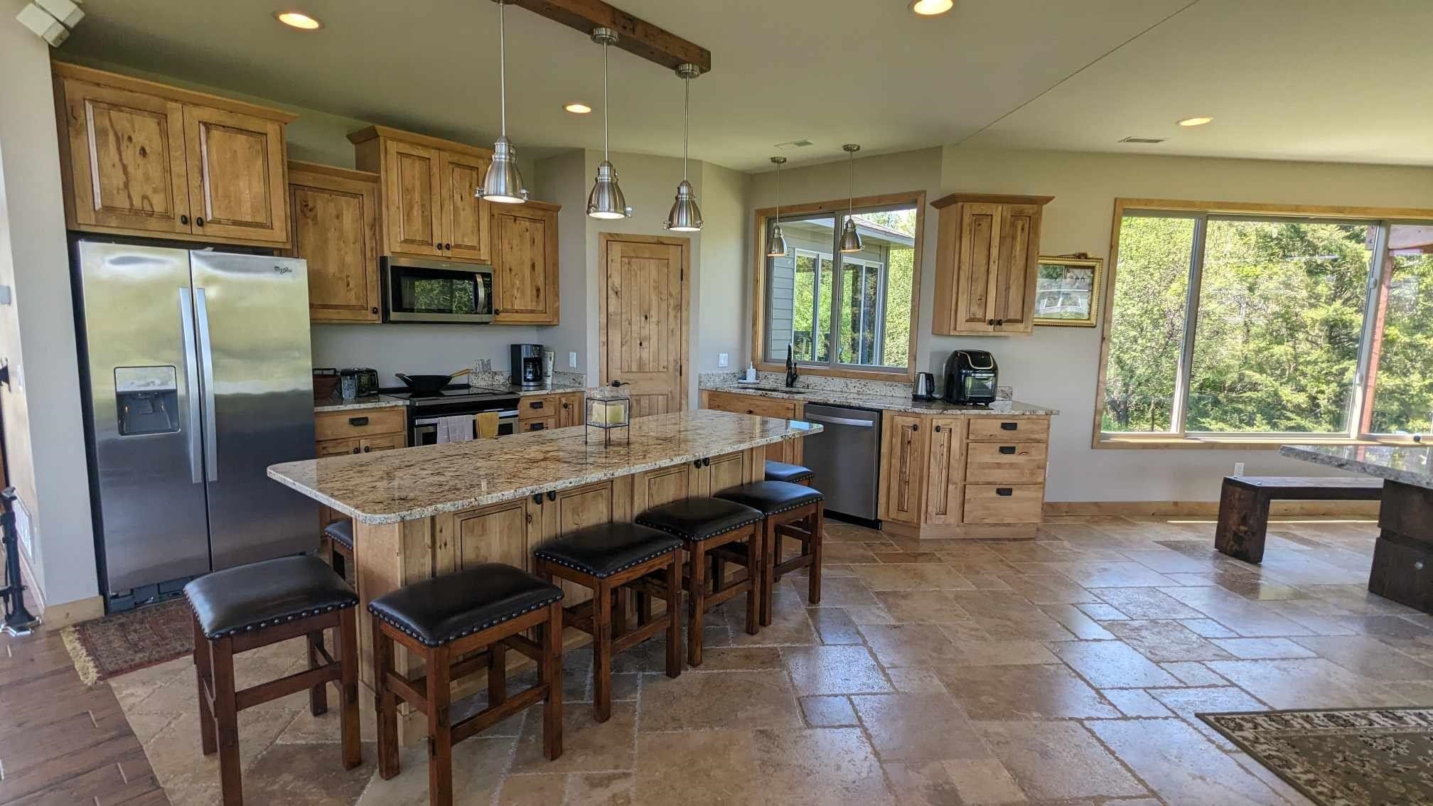 MLS #250688