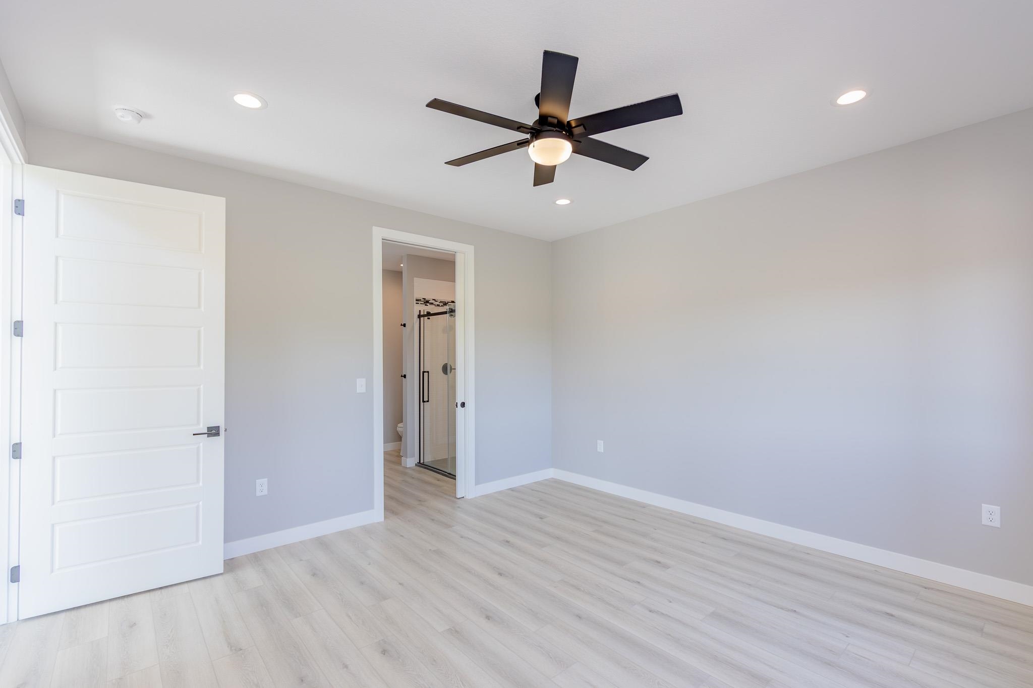 MLS #250690