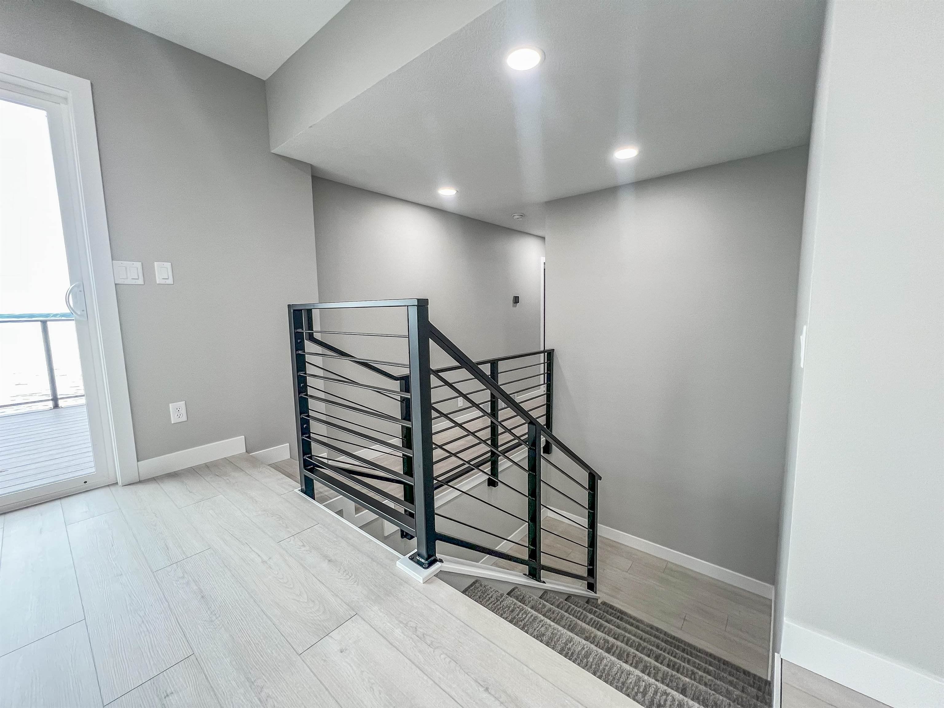 MLS #250695
