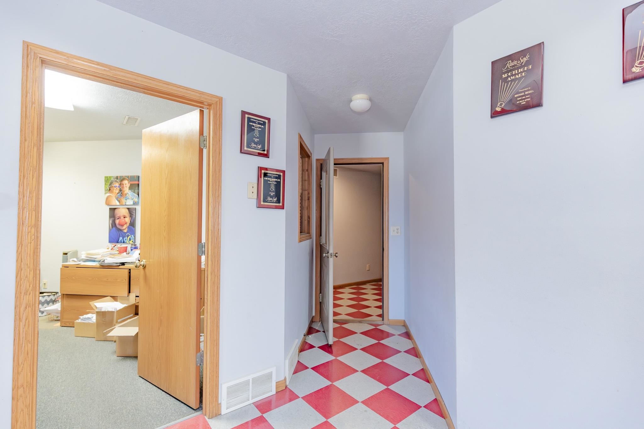 MLS #250698
