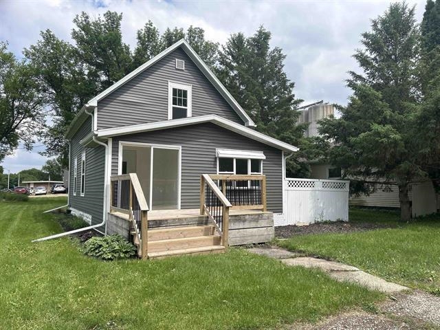 102 2nd Street, Gruver, IA 51334 