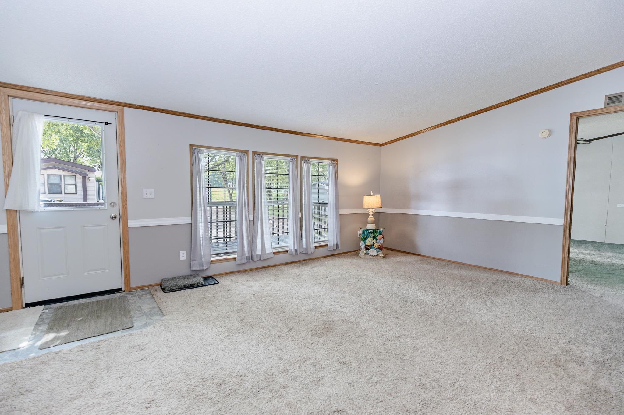MLS #250701