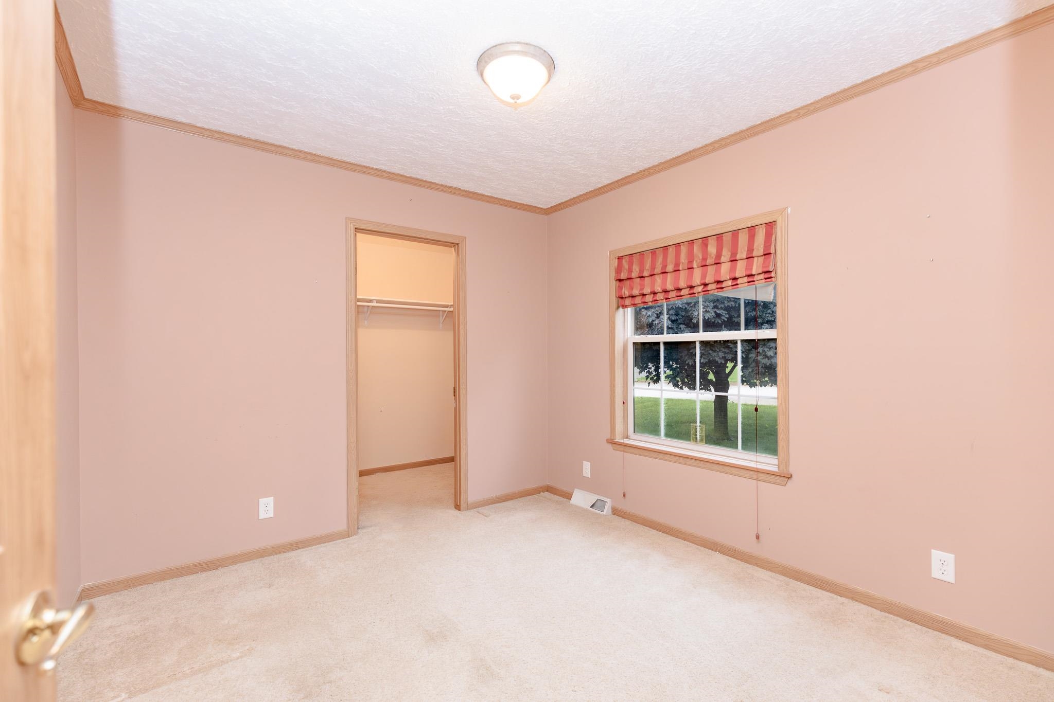 MLS #250702