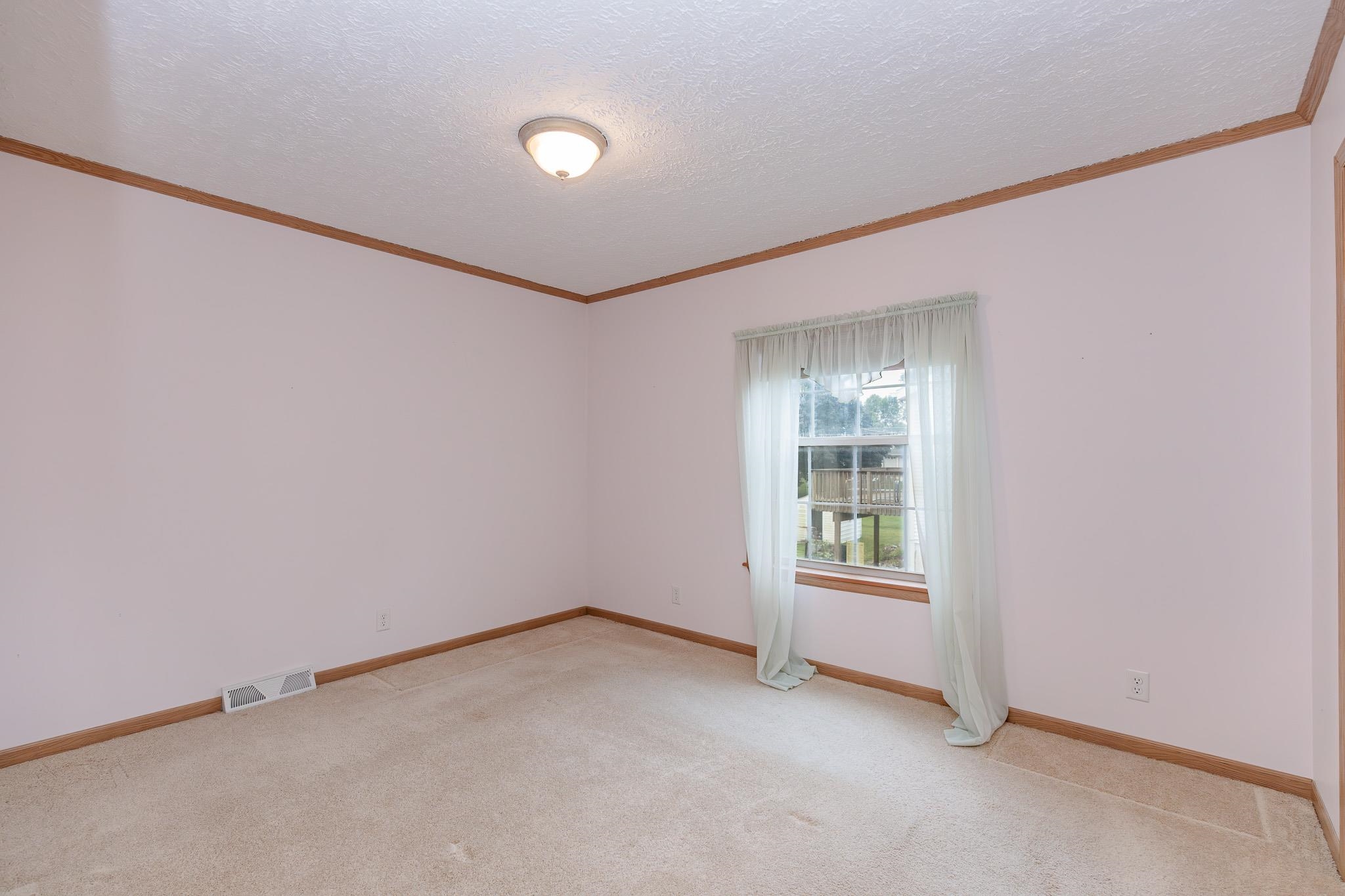 MLS #250702