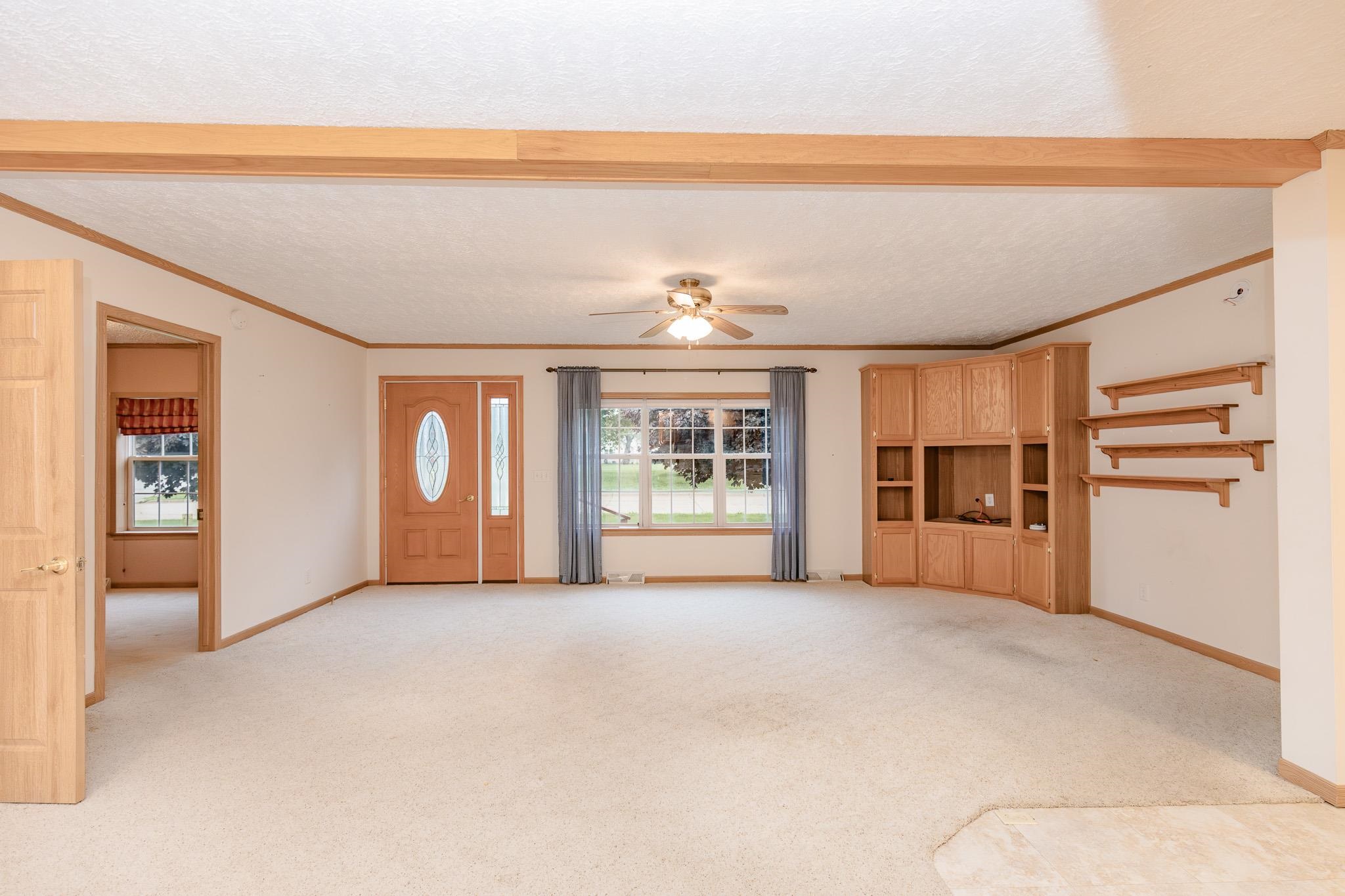MLS #250702