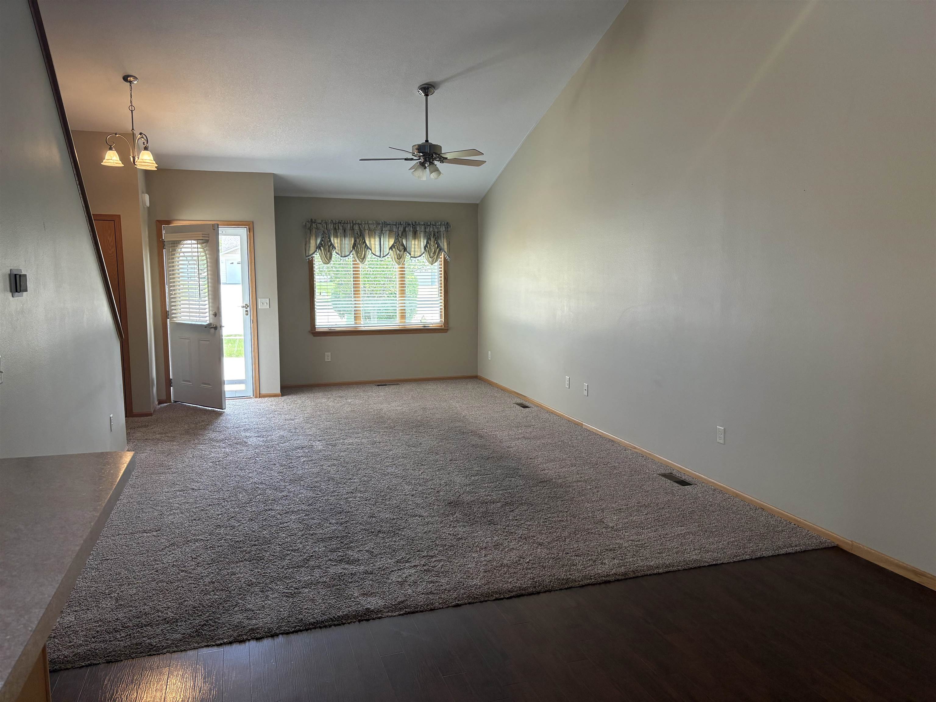 MLS #250705