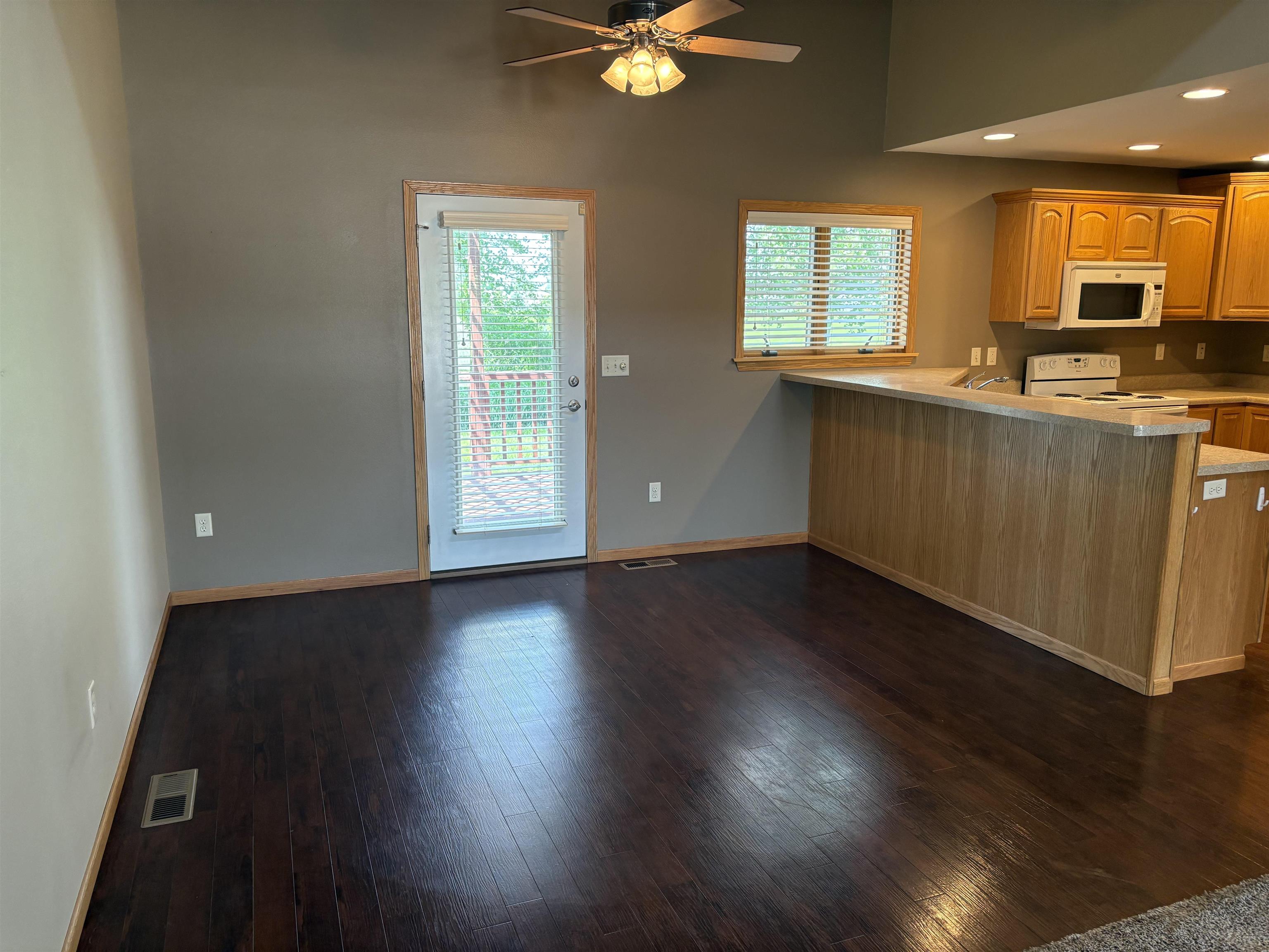 MLS #250705