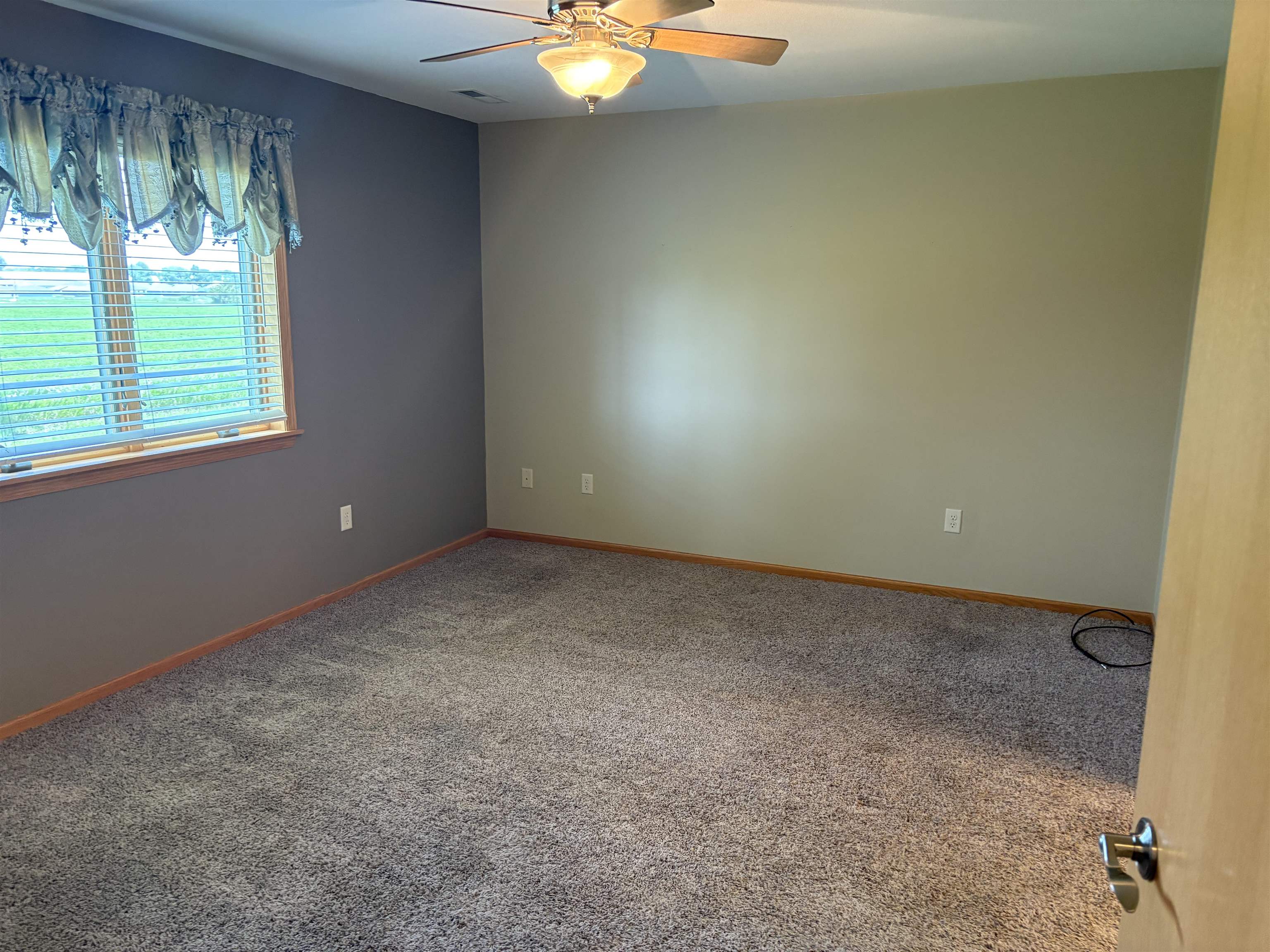 MLS #250705