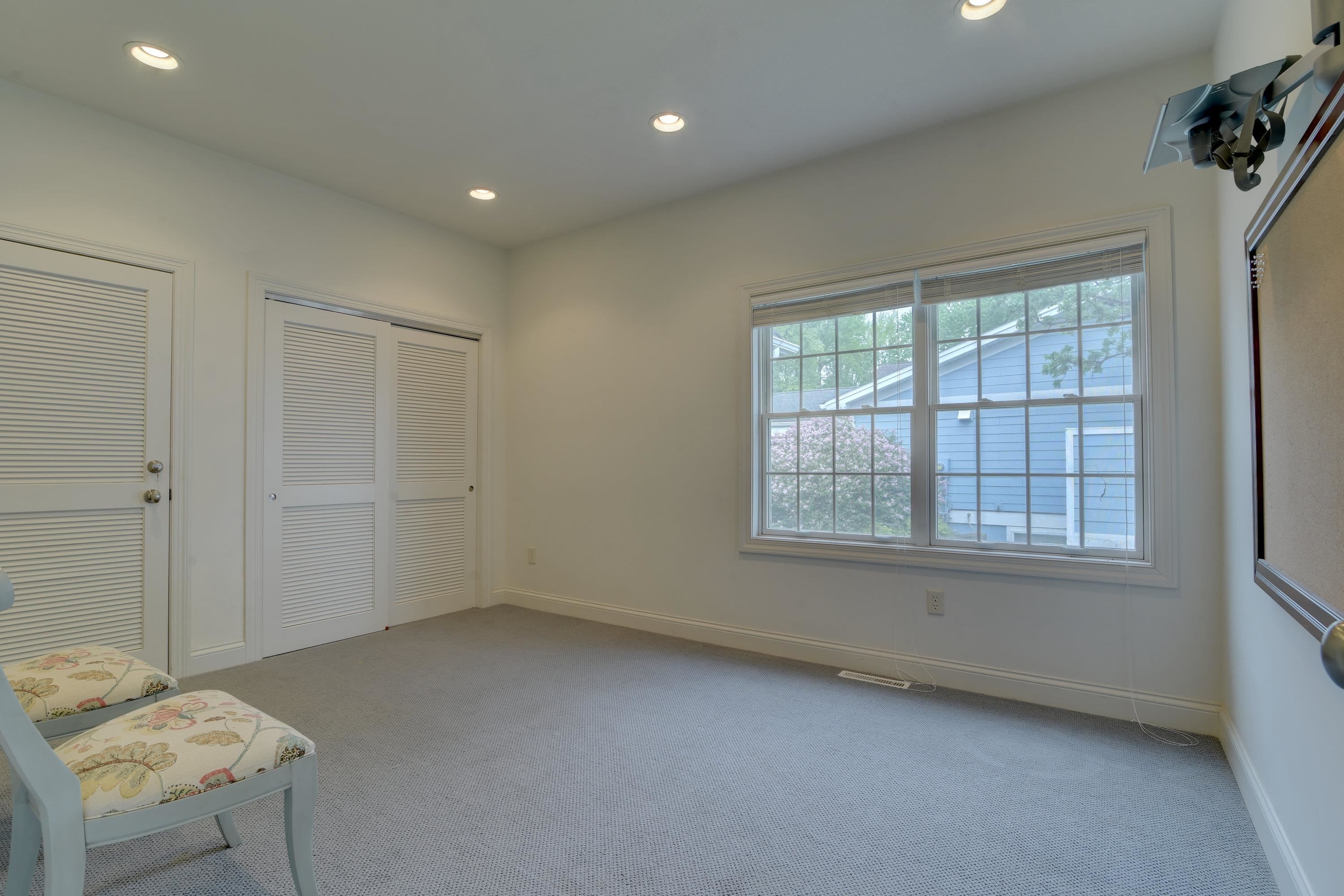 MLS #250707