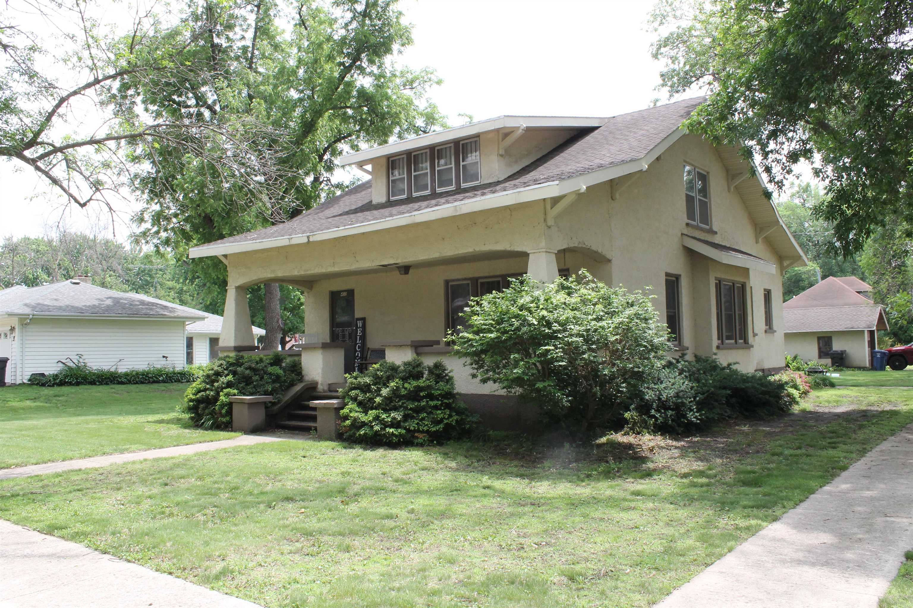 402 3rd Street, Everly, IA 51338 