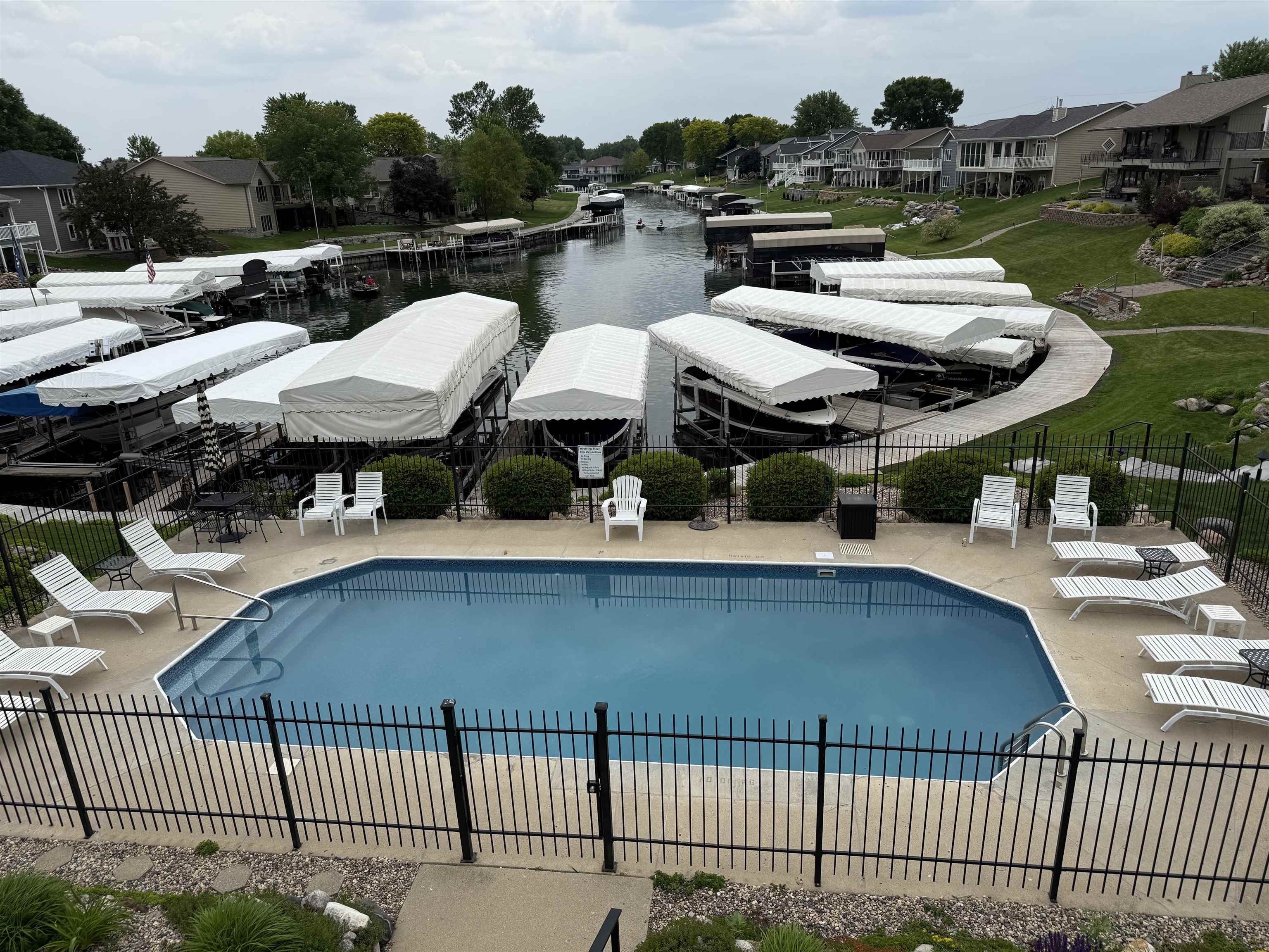 15500 Tradewind Drive #4, Spirit Lake, IA 51360 