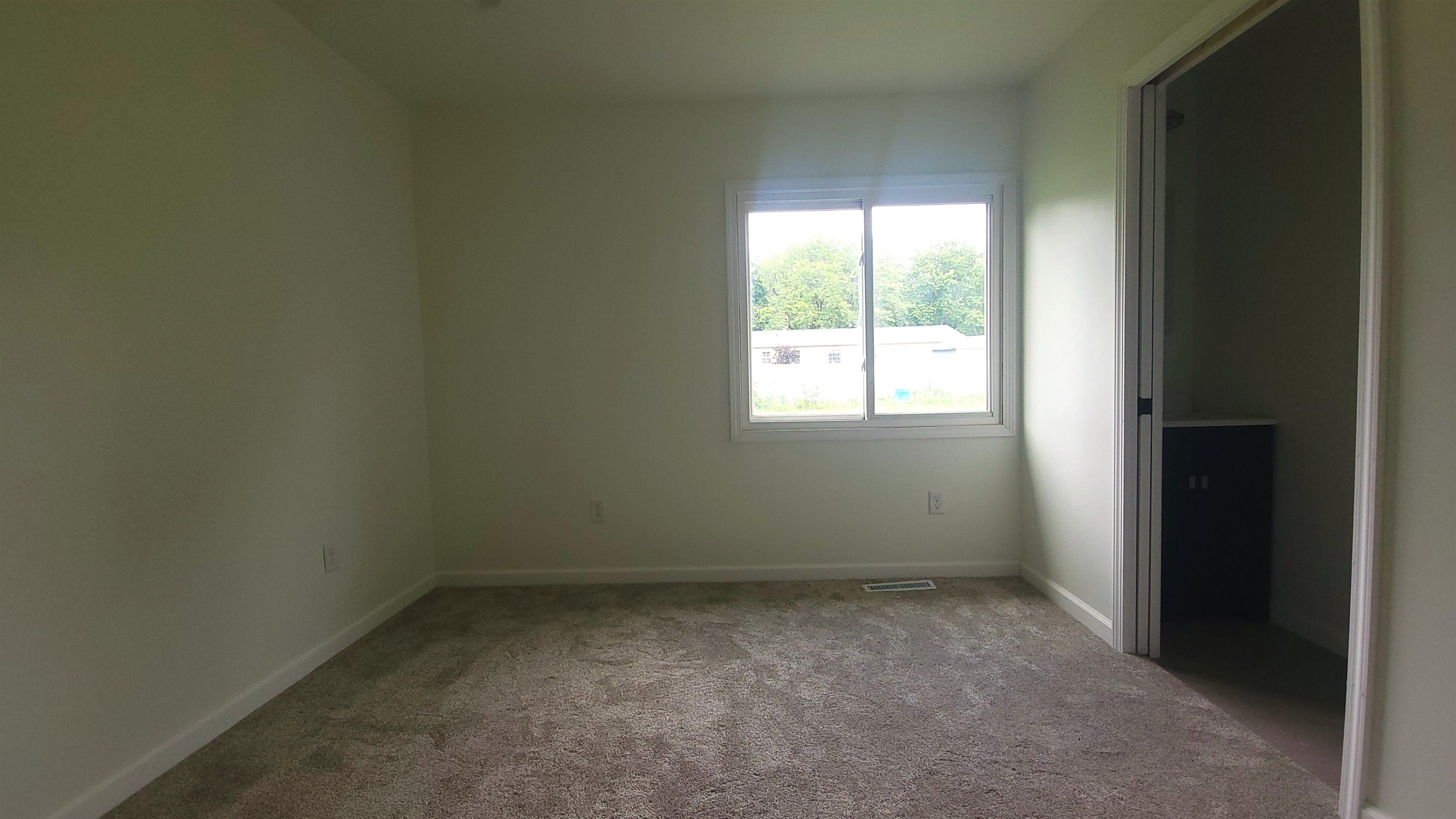 MLS #250710