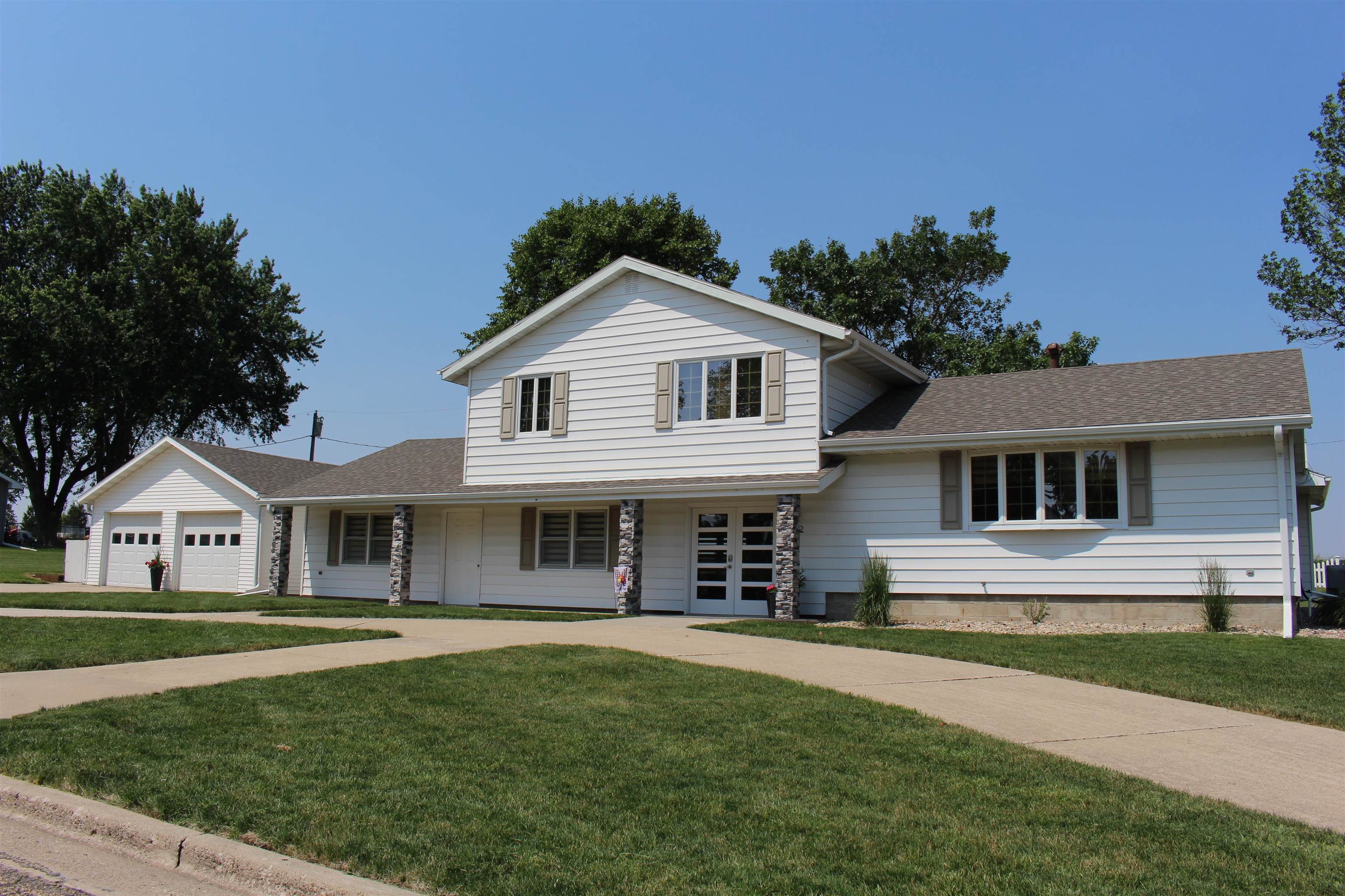 102 5th Street, Breda, IA 51436 