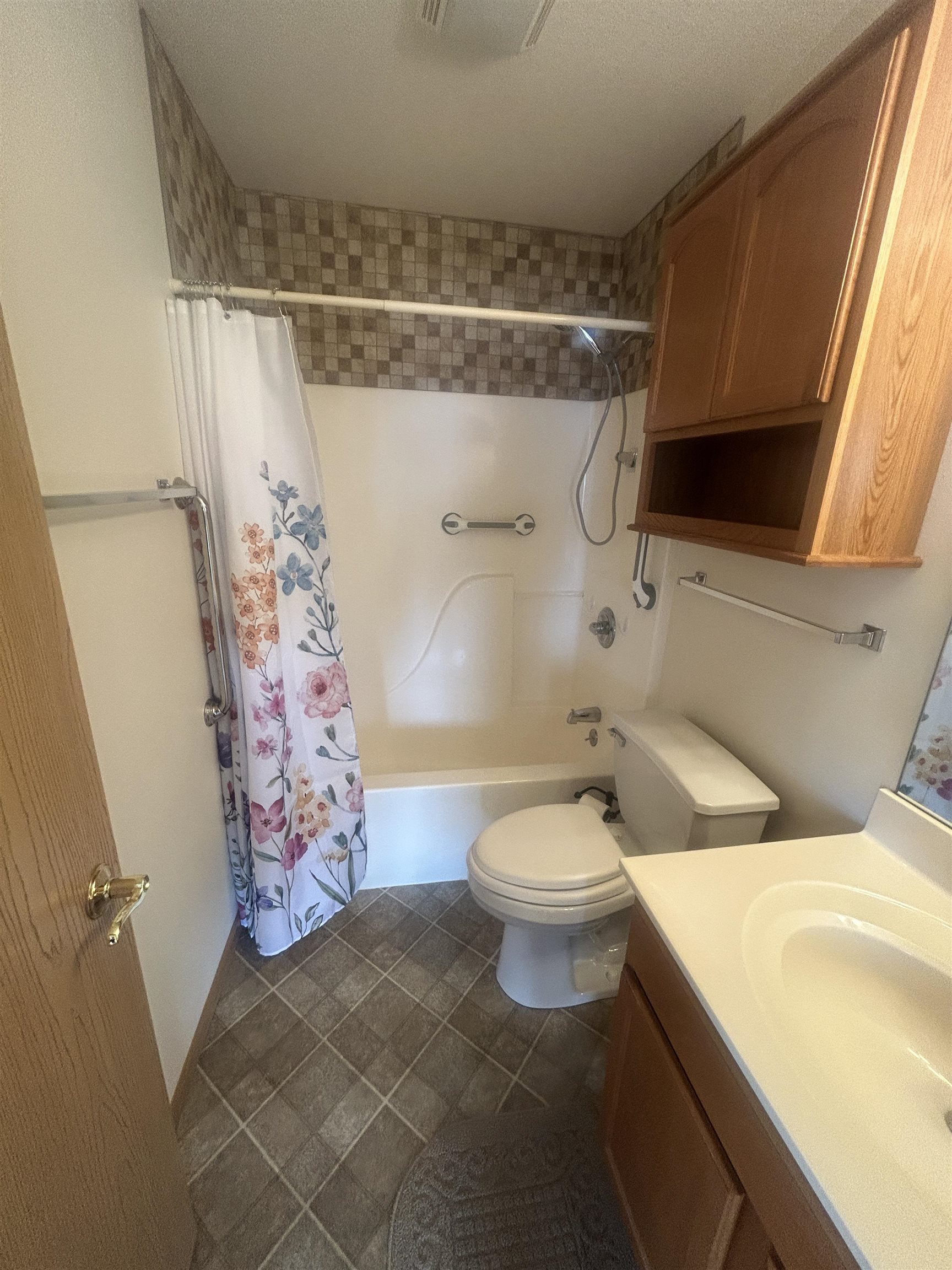 MLS #250714