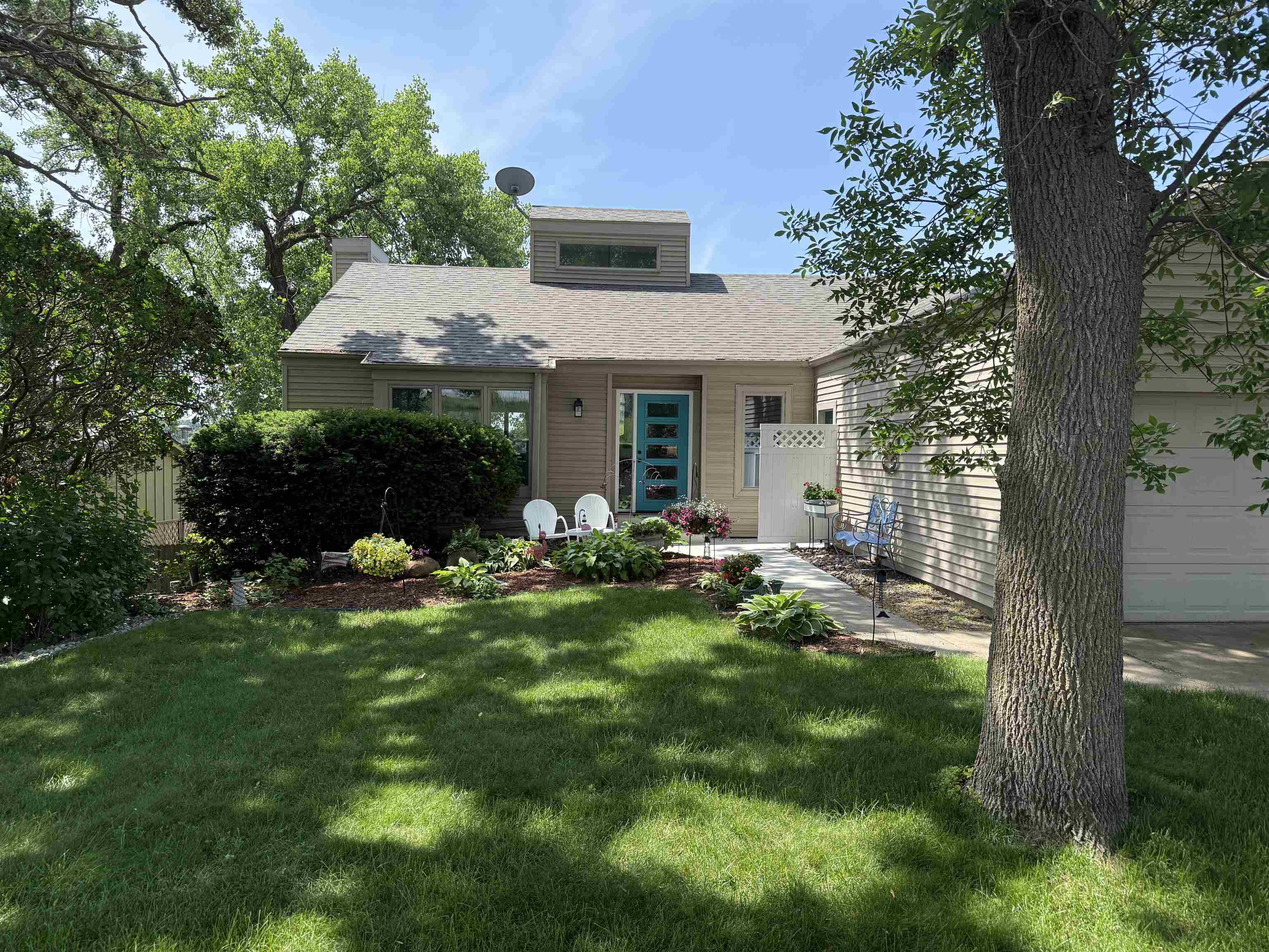 15667 250th Avenue, Spirit Lake, IA 51350 